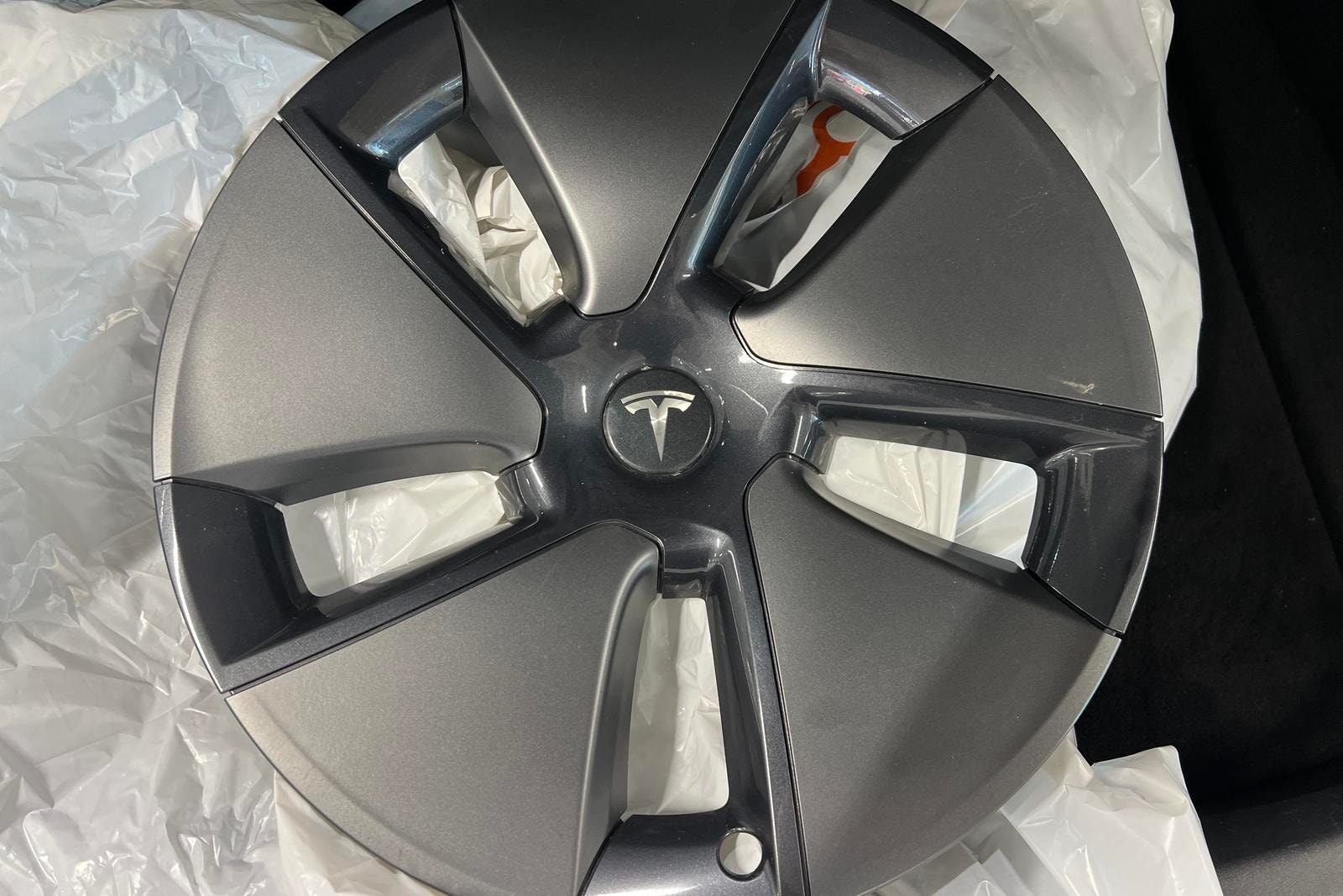 Tesla Model 3 Standard Range Plus, 325hp, 2021