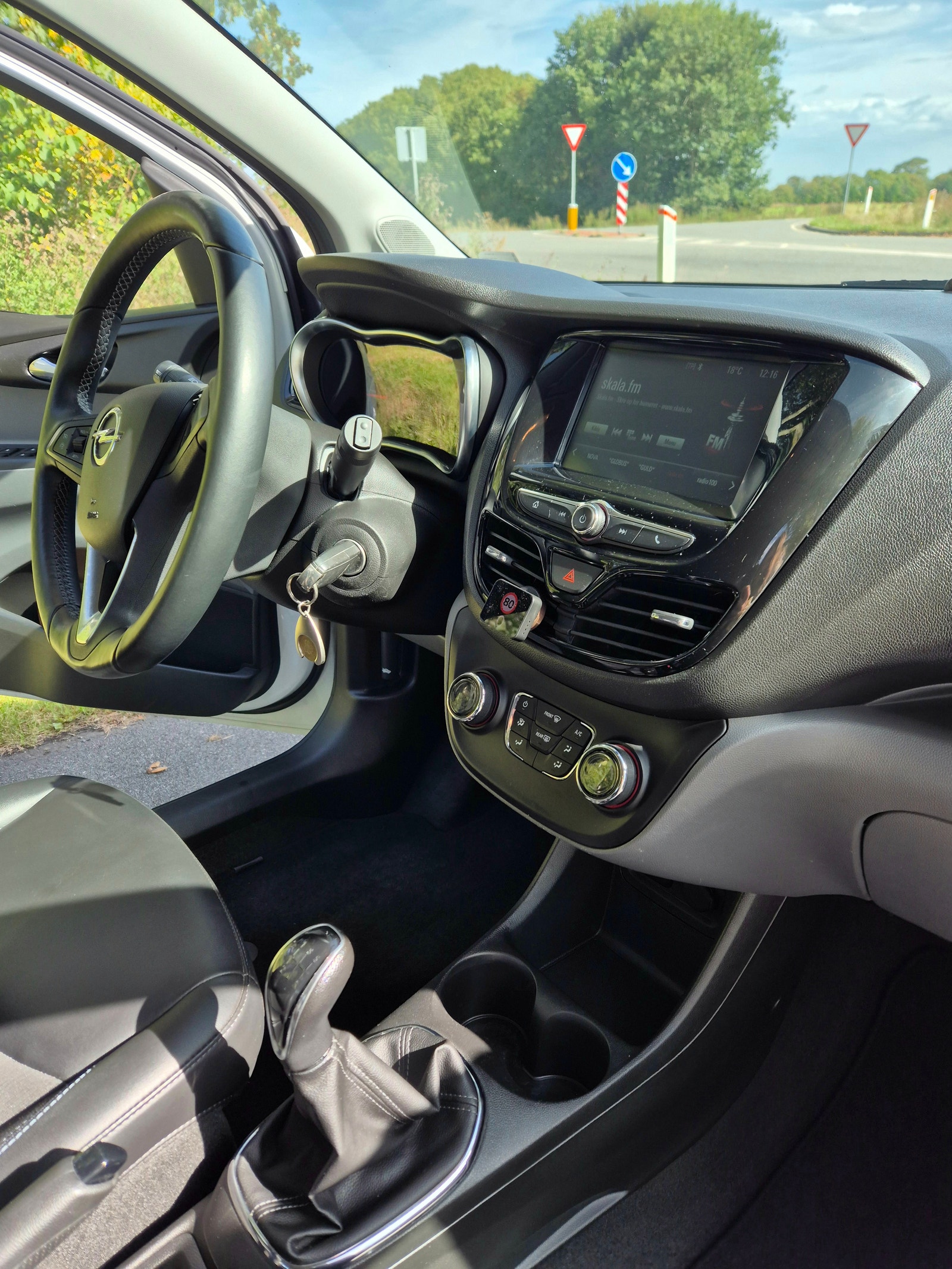 Opel Karl 1.0 ecoFLEX Manual, 75hp, 2017