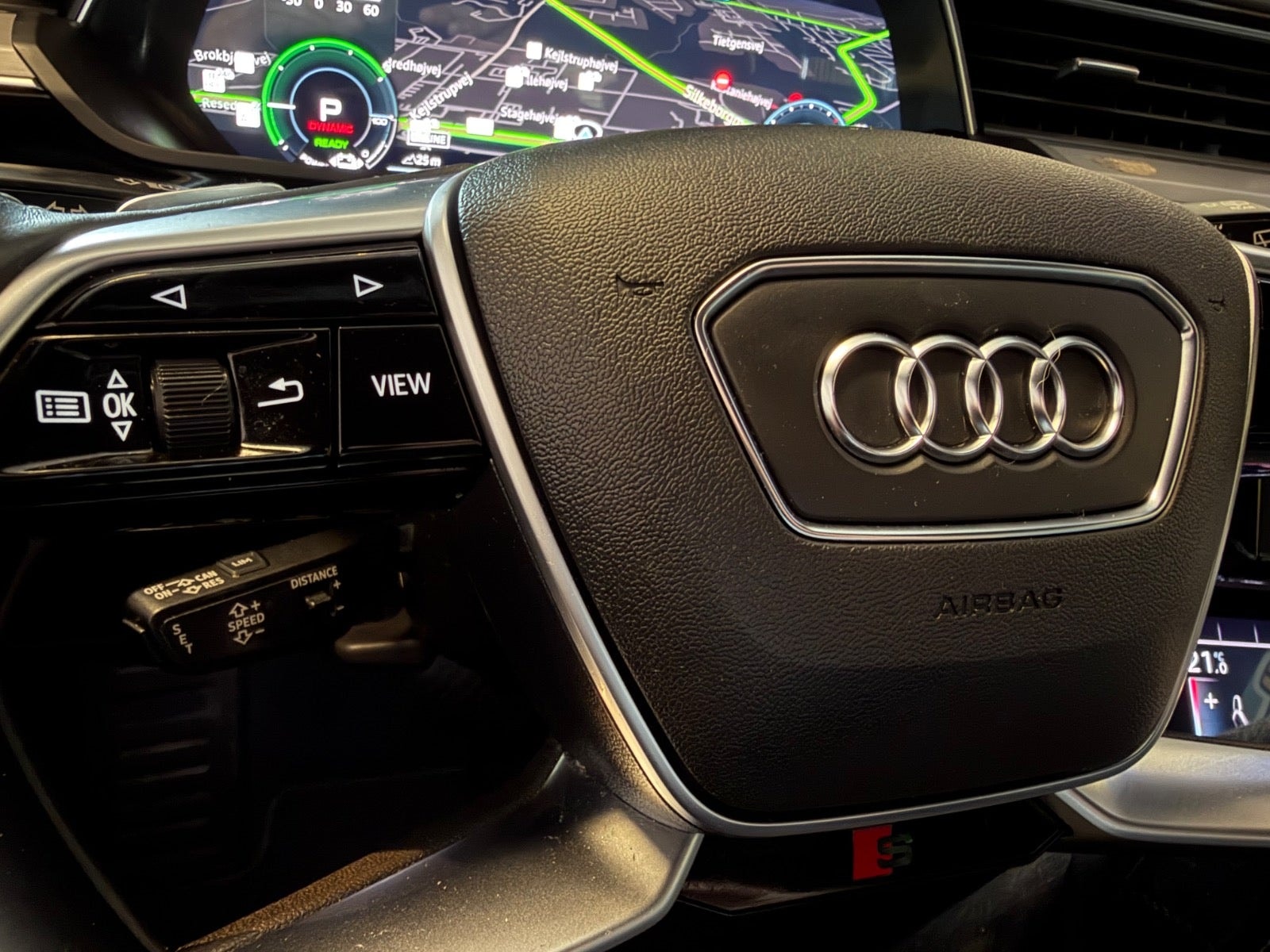 Audi e-tron 55 quattro, 408ps, 2020