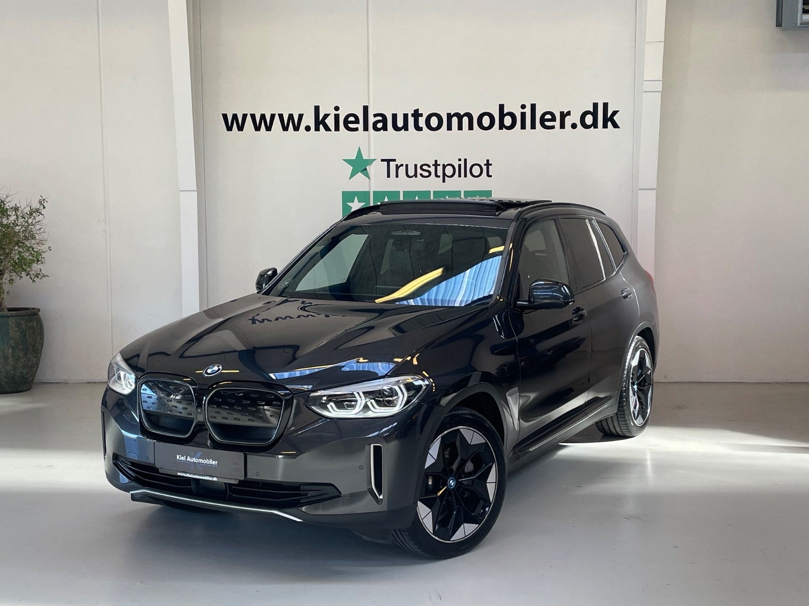 BMW iX3, 286hp, 2021
