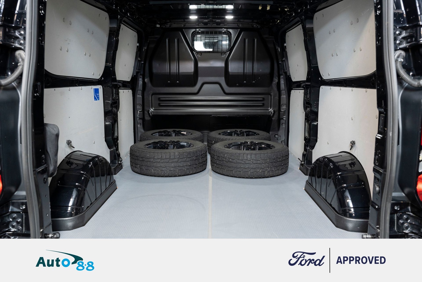 Ford Transit Custom 320 2.0 EcoBlue AWD SelectShift, 8-trins, 170ps, 2024