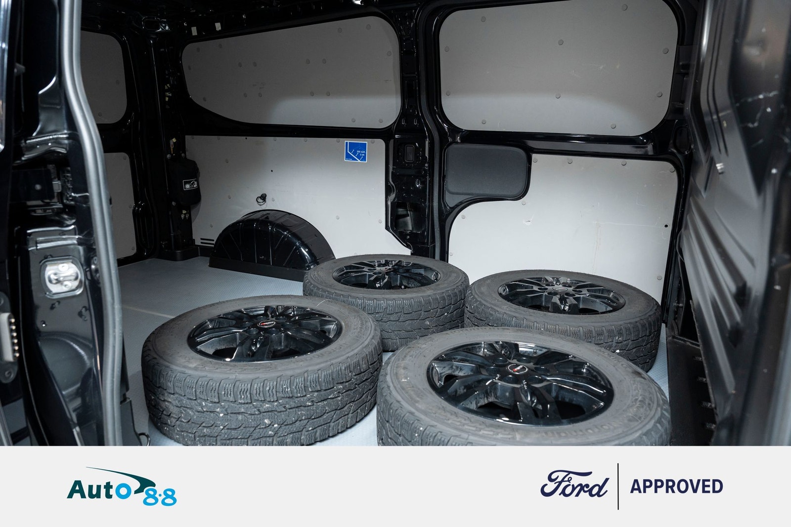 Ford Transit Custom 320 2.0 EcoBlue AWD SelectShift, 8-trins, 170ps, 2024