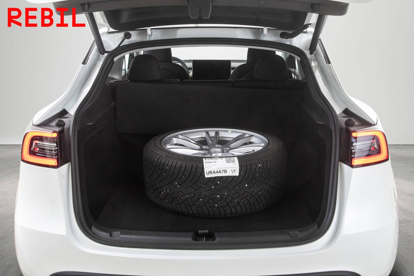 Tesla Model Y Long Range AWD, 514ps, 2024
