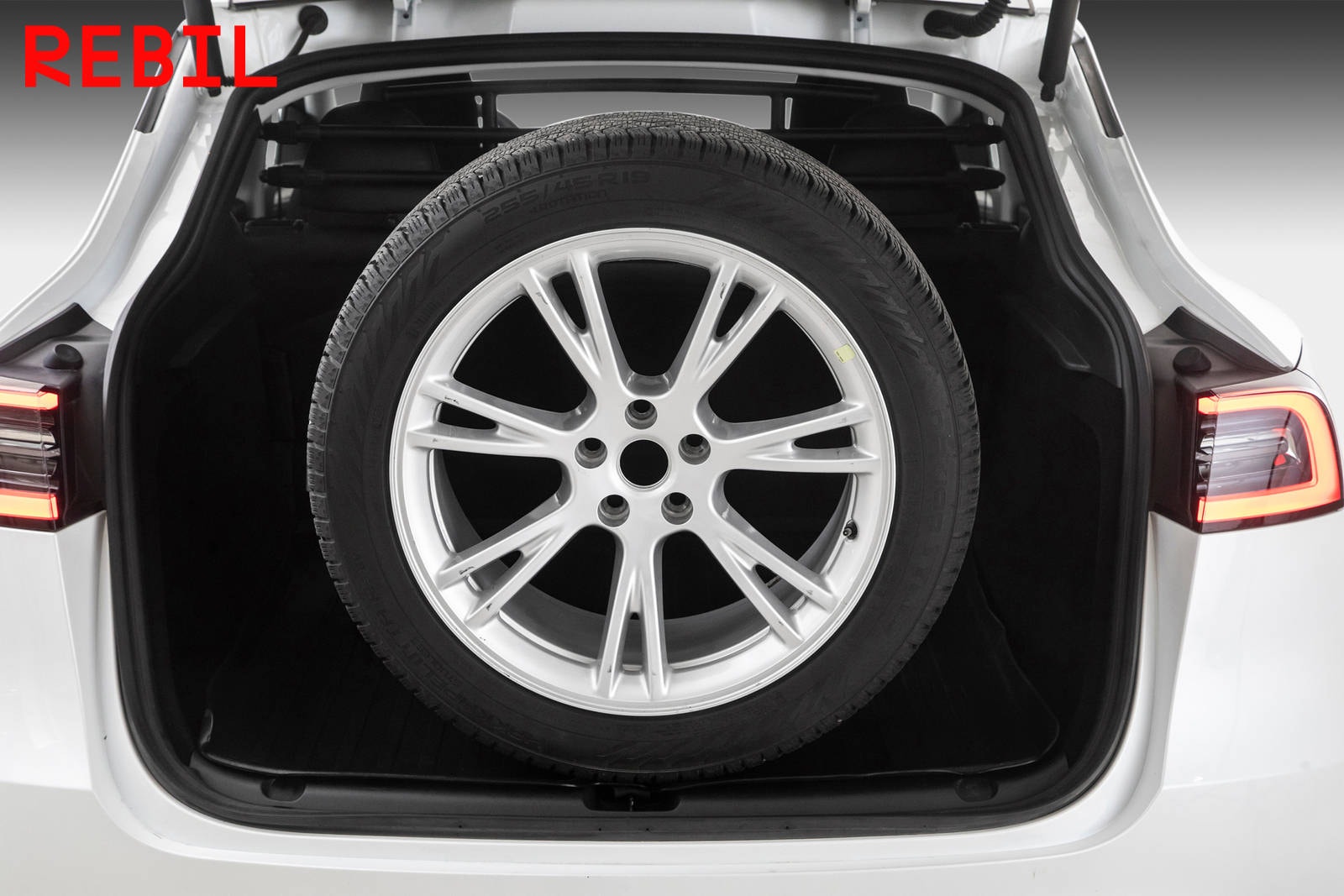 Tesla Model Y Long Range AWD, 514ps, 2023