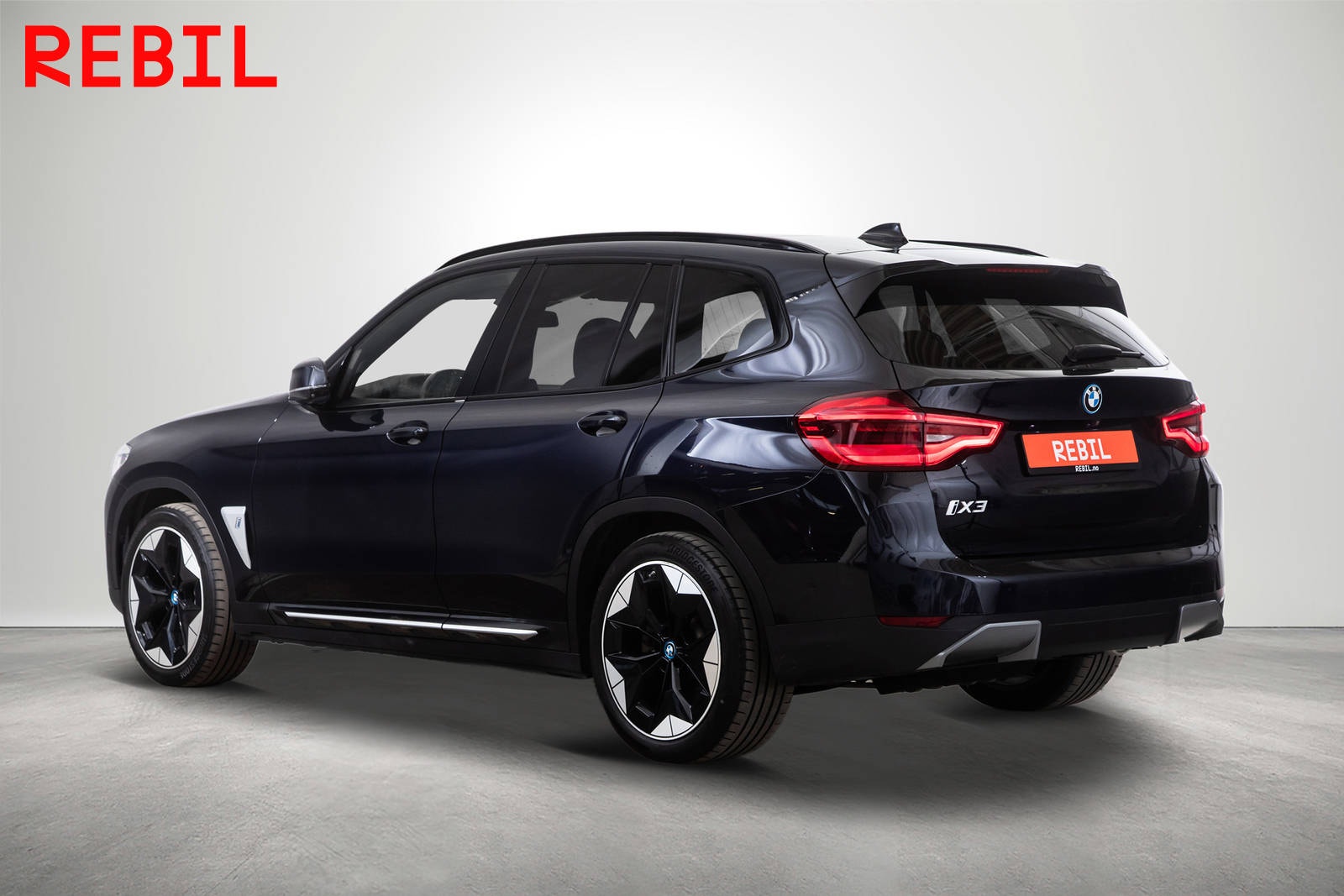 BMW iX3, 286hp, 2021