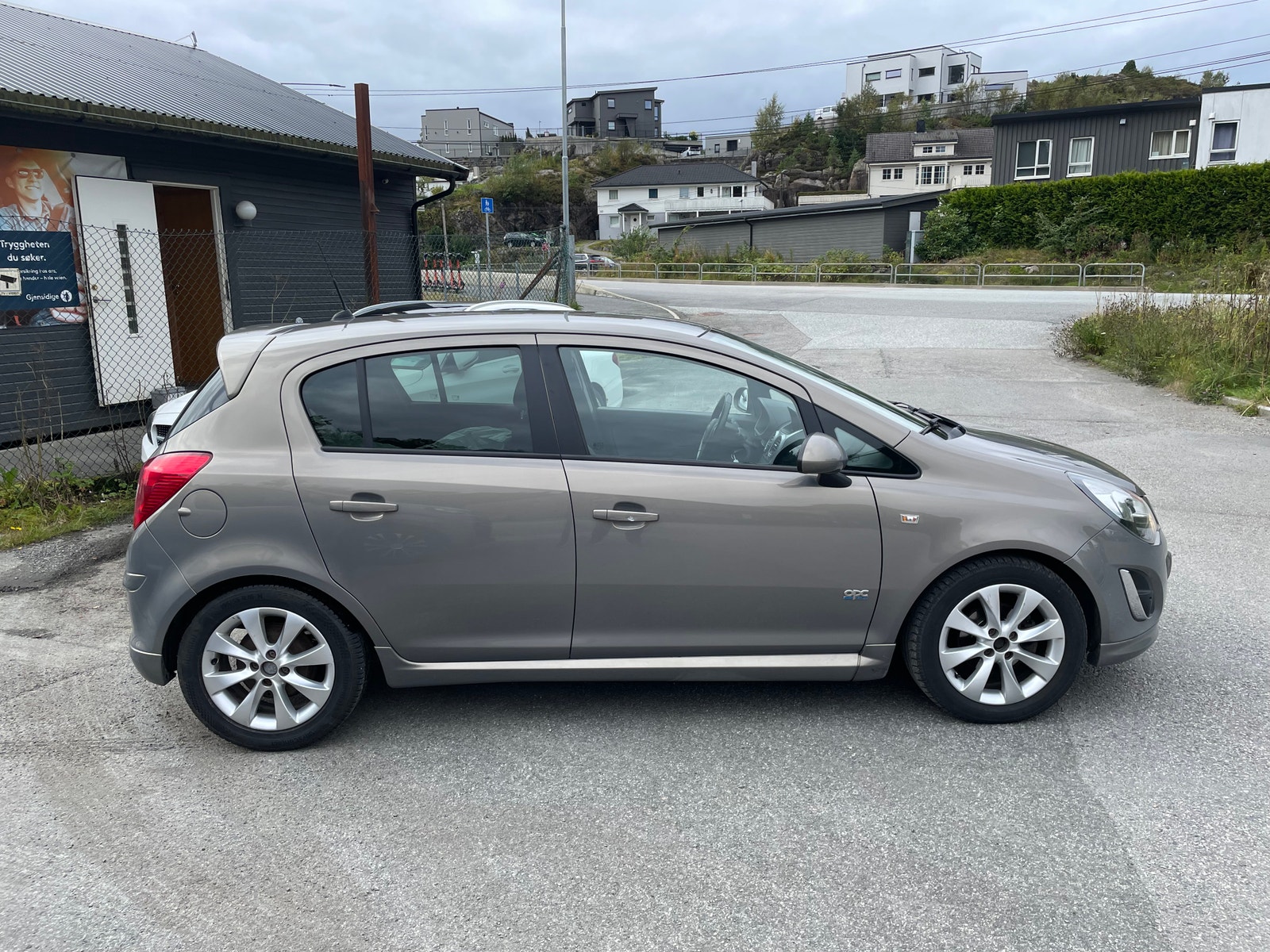 Opel Corsa 5-door 1.4 Automatic, 4-trins, 100ps, 2013