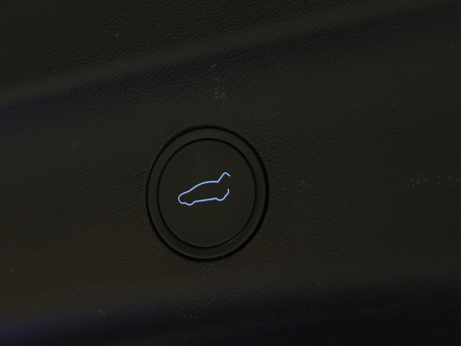 Tesla Model Y Long Range AWD, 514ps, 2023