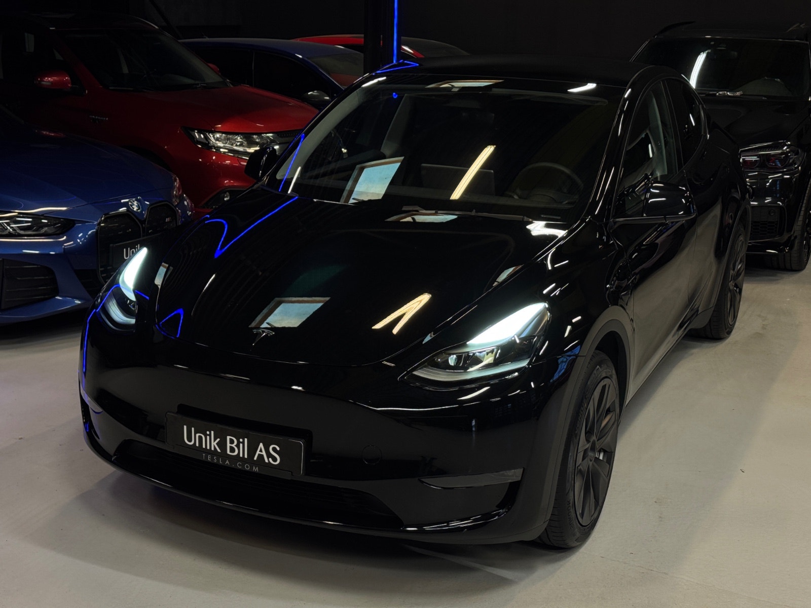 Tesla Model Y Long Range AWD, 514ps, 2023