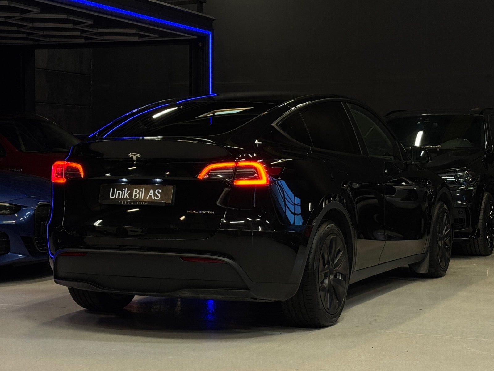 Tesla Model Y Long Range AWD, 514ps, 2023