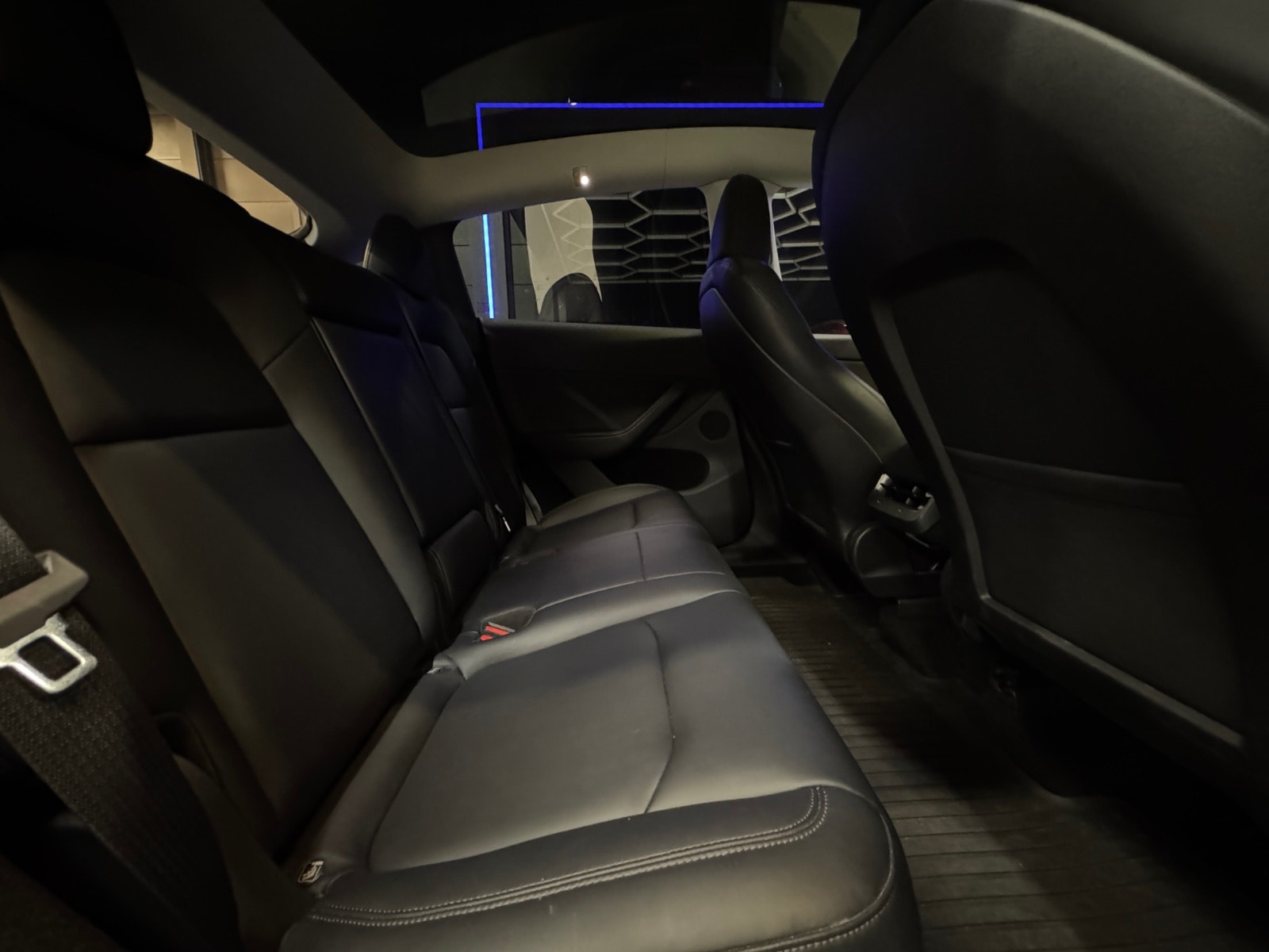 Tesla Model Y Long Range AWD, 514ps, 2023