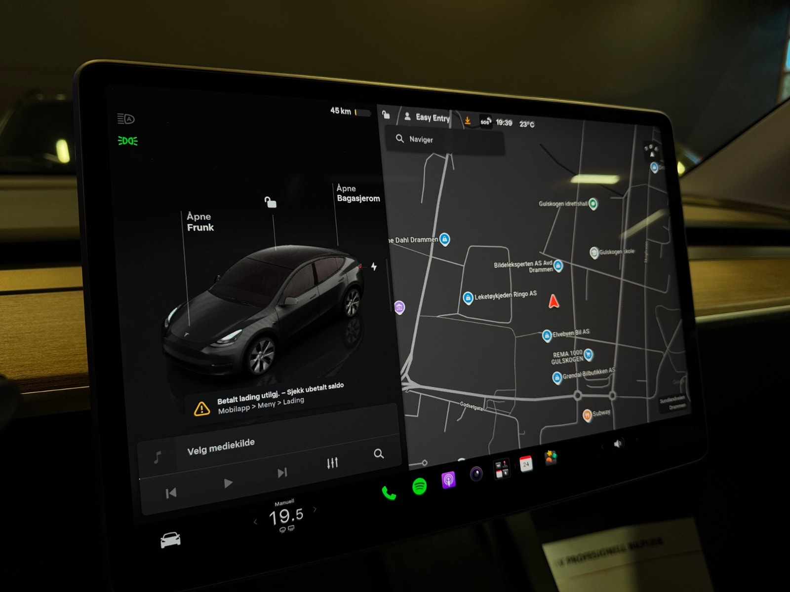Tesla Model Y Long Range AWD, 514ps, 2023