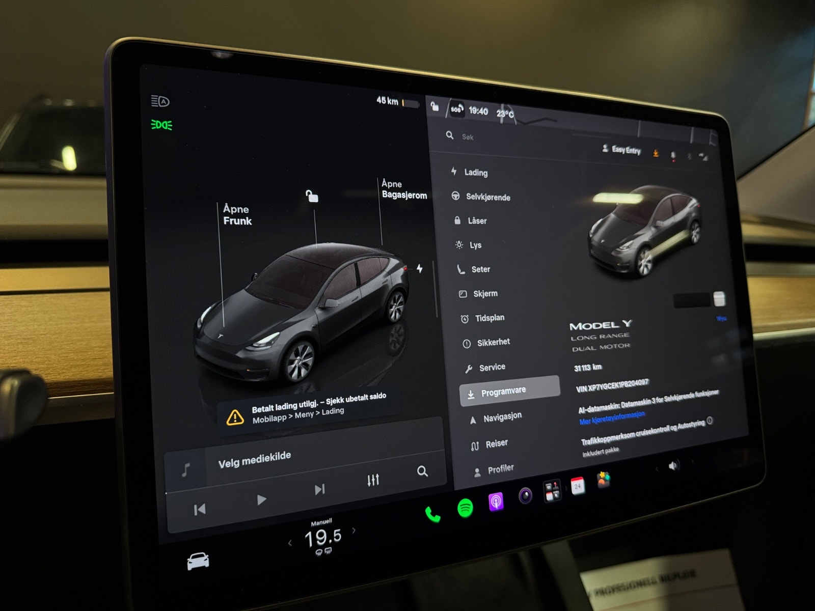Tesla Model Y Long Range AWD, 514ps, 2023