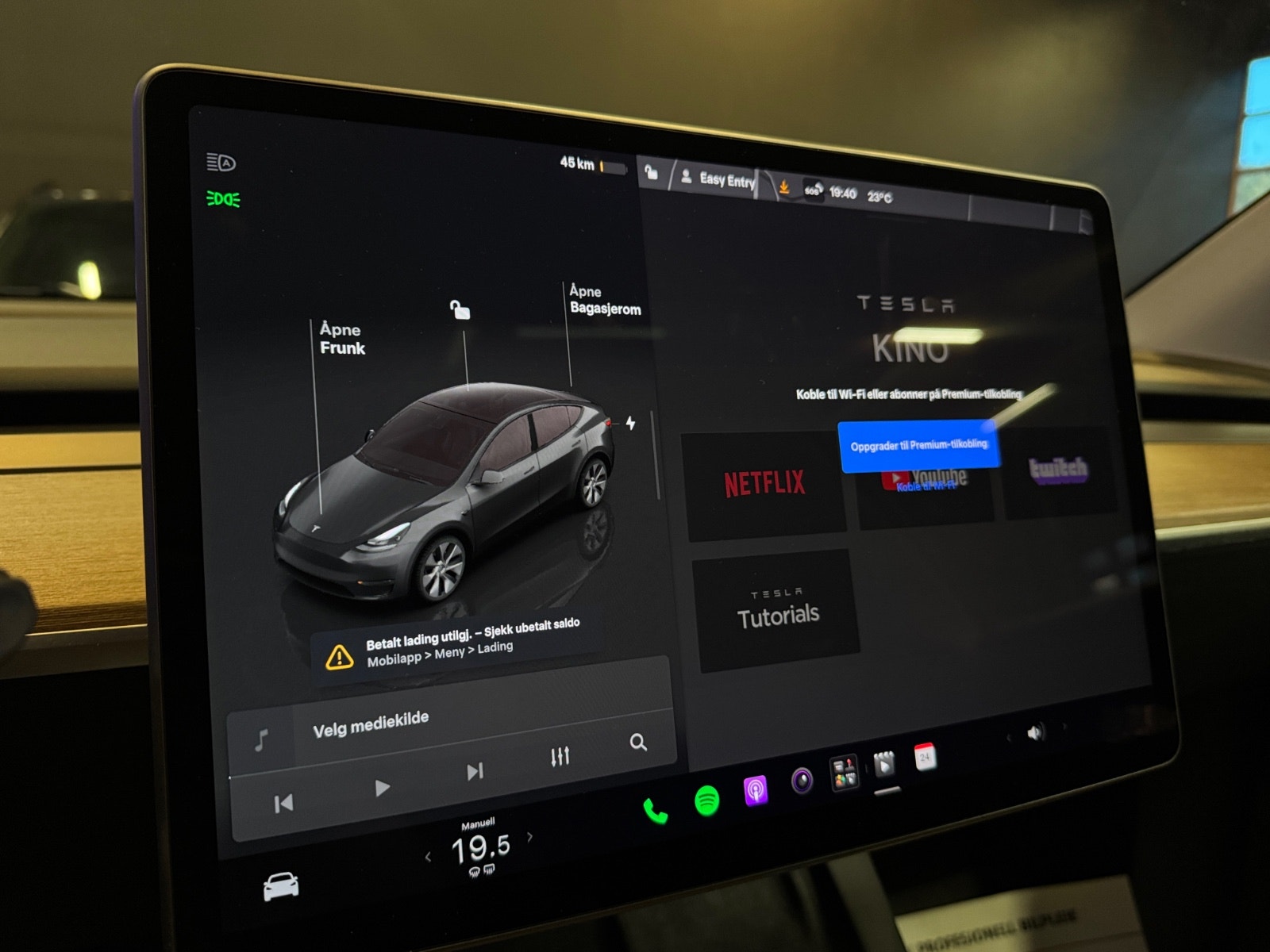 Tesla Model Y Long Range AWD, 514ps, 2023