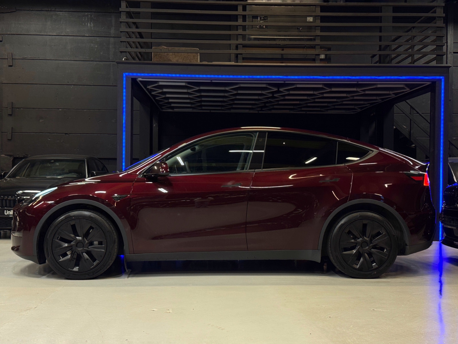 Tesla Model Y Long Range AWD, 514ps, 2023