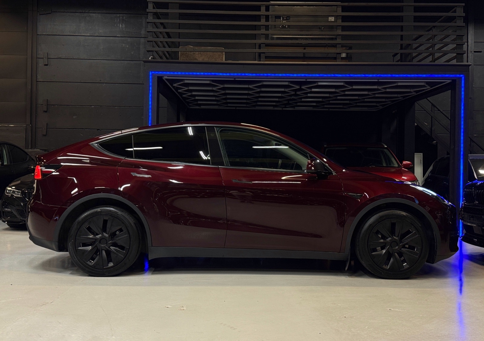 Tesla Model Y Long Range AWD, 514ps, 2023