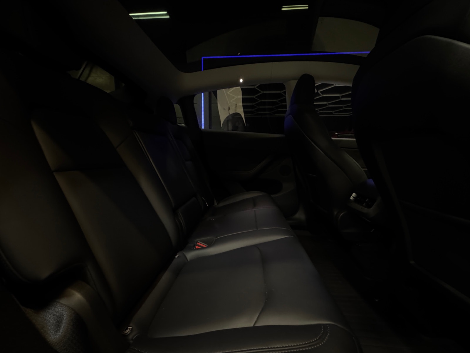 Tesla Model Y Long Range AWD, 514ps, 2023