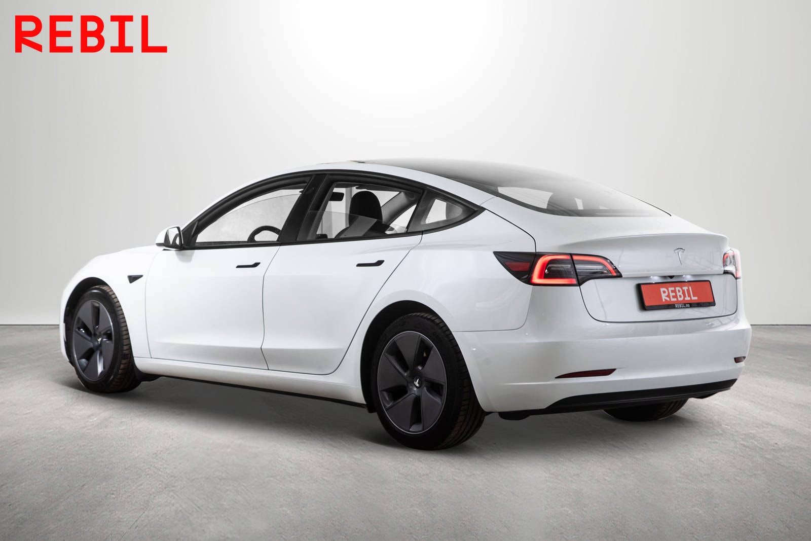 Tesla Model 3 Standard Range, 283ps, 2023