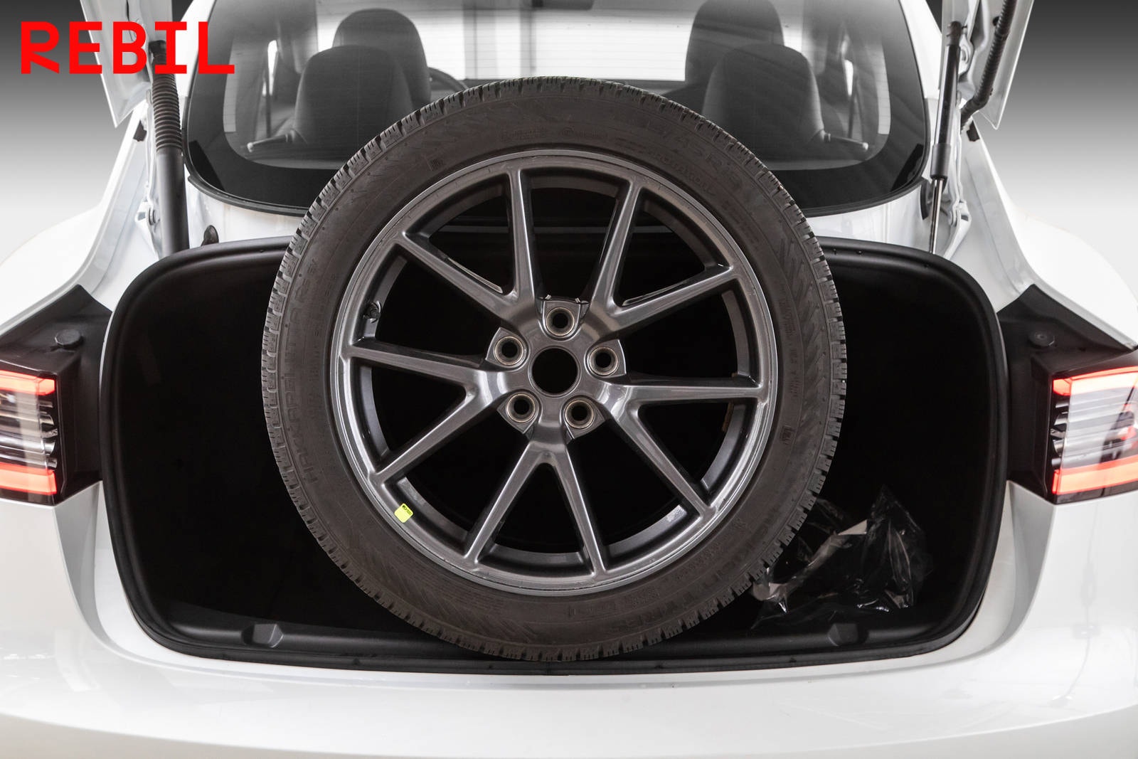 Tesla Model 3 Standard Range, 283ps, 2023