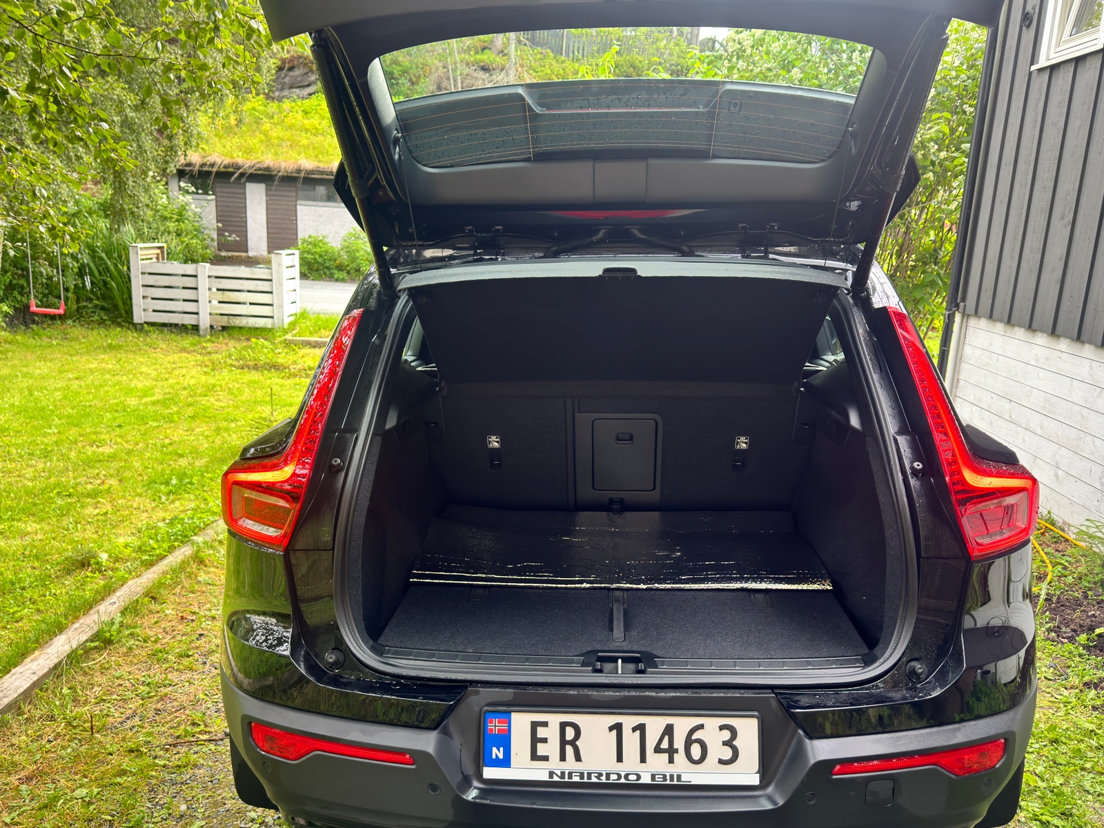 Volvo EX40 Single Motor Extended Range, 252ps, 2026