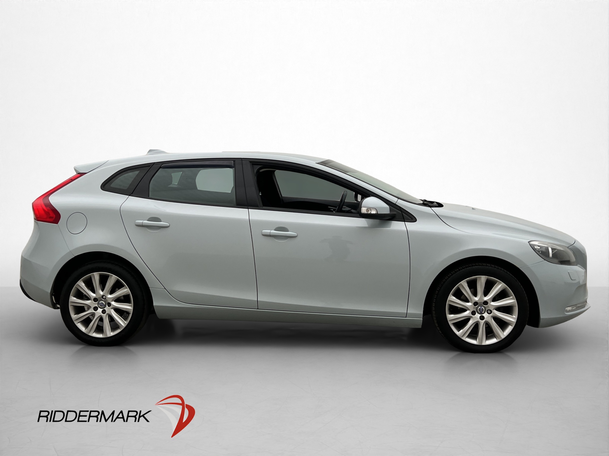Volvo V40 D2 Manuell, 6-trinn, 115hk, 2013