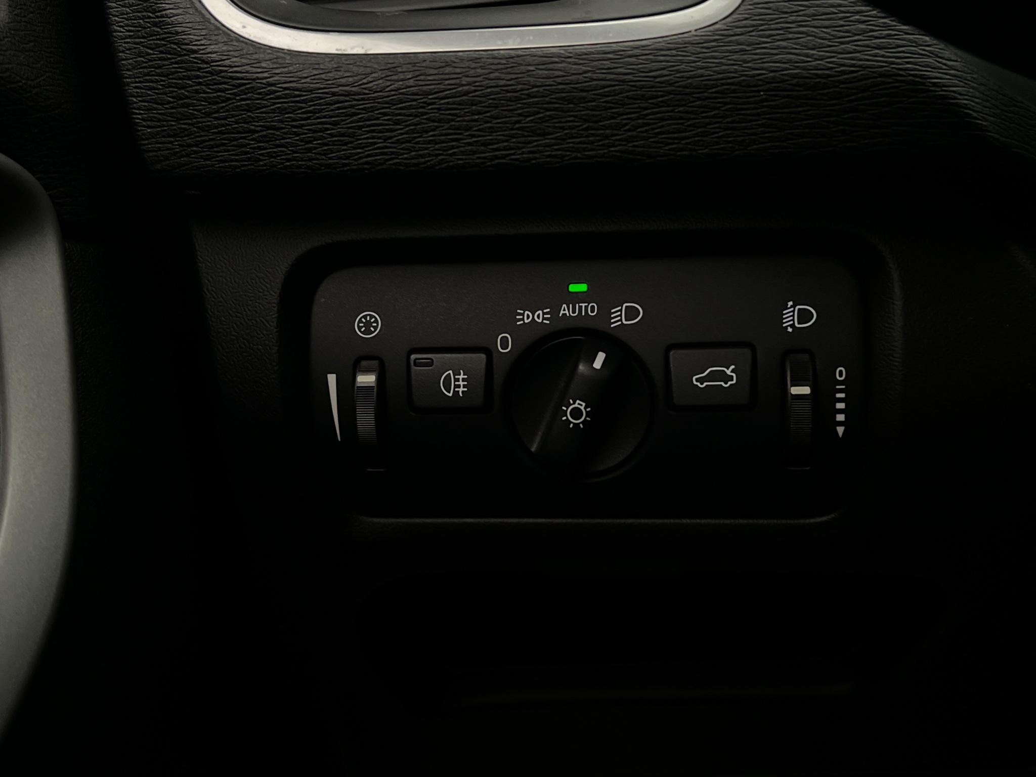 Volvo V40 D2 Manuell, 6-trinn, 115hk, 2013