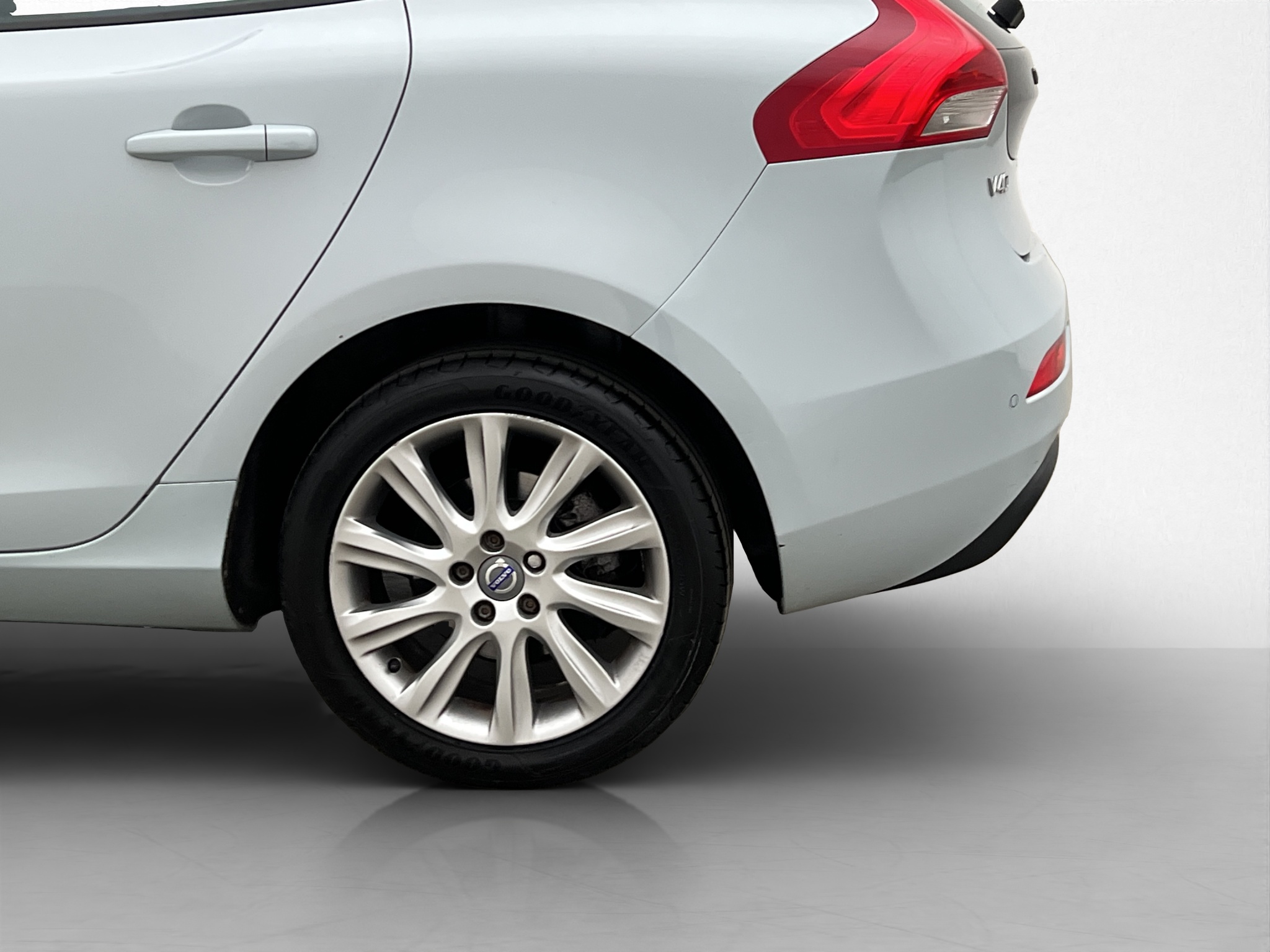 Volvo V40 D2 Manuell, 6-trinn, 115hk, 2013