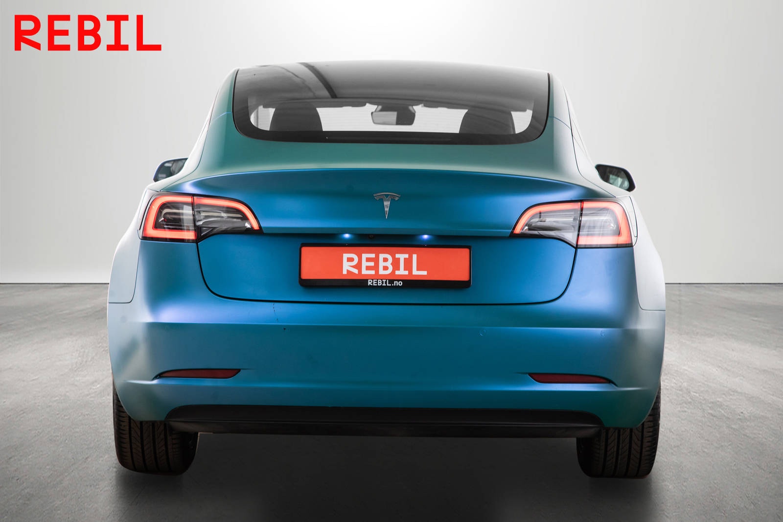 Tesla Model 3 Standard Range, 283ps, 2022