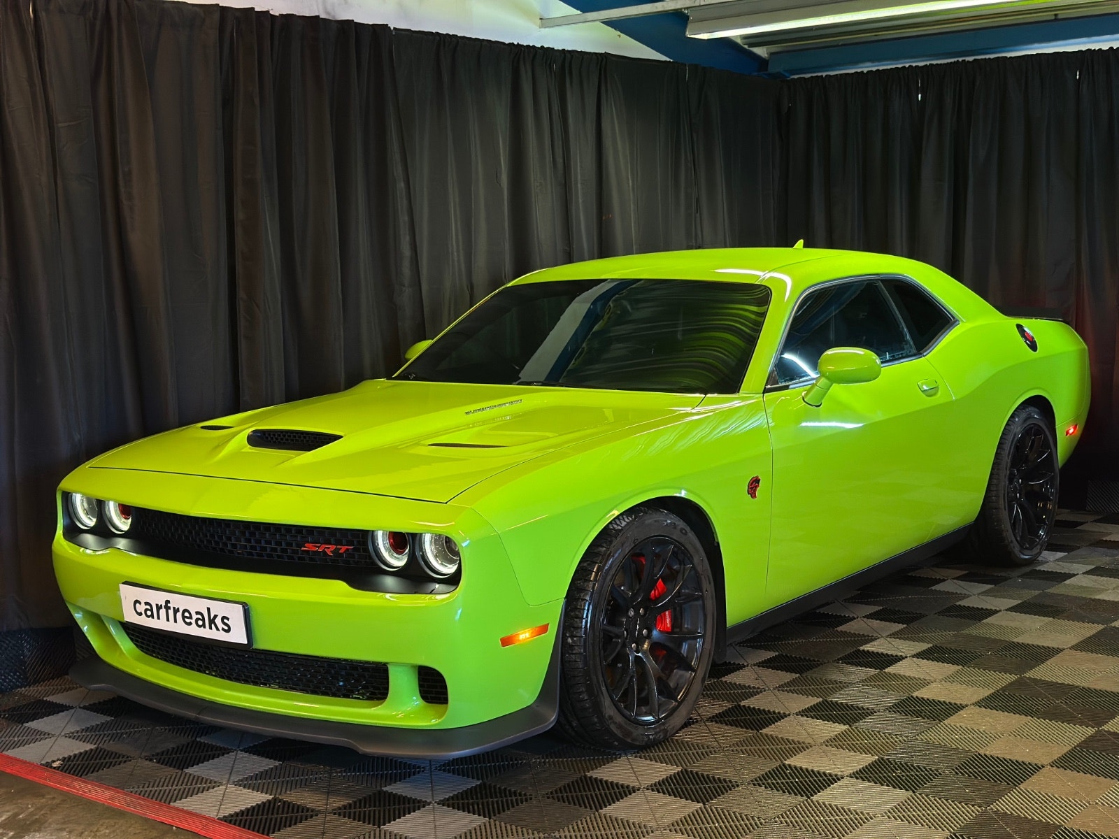 Dodge Challenger SRT Hellcat Manual, 717hp, 2015