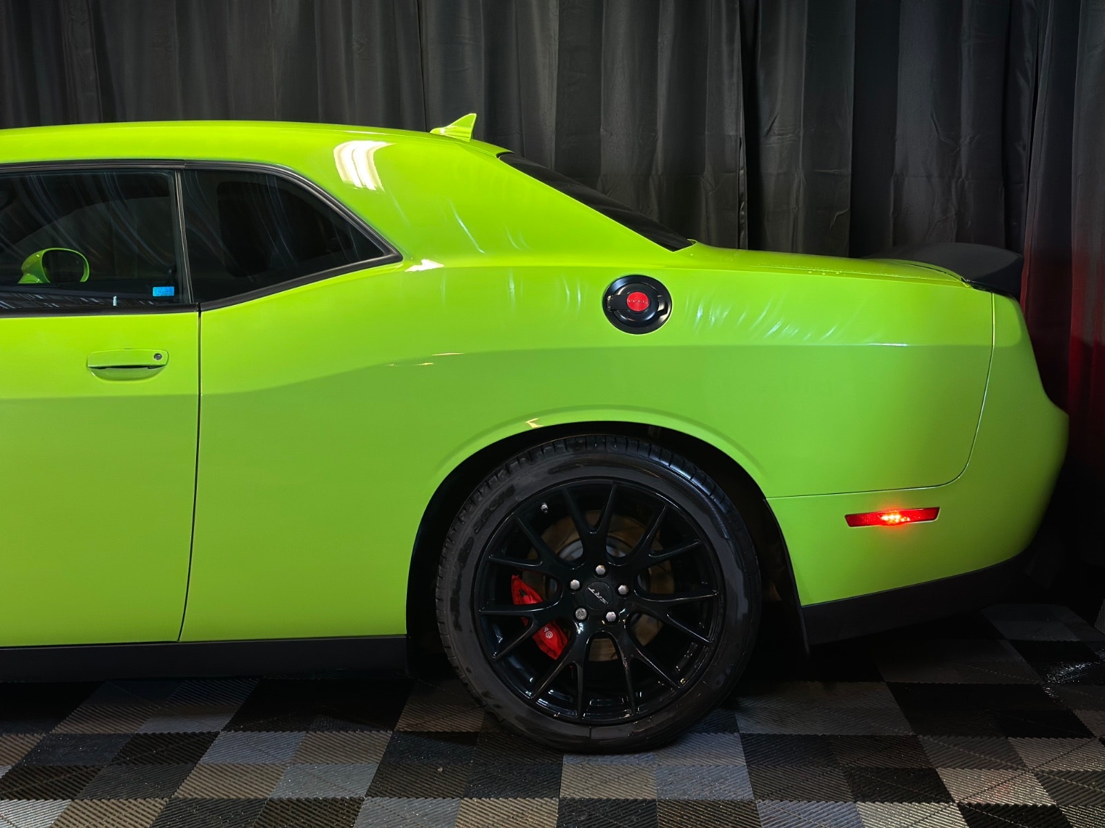 Dodge Challenger SRT Hellcat Manual, 717hp, 2015