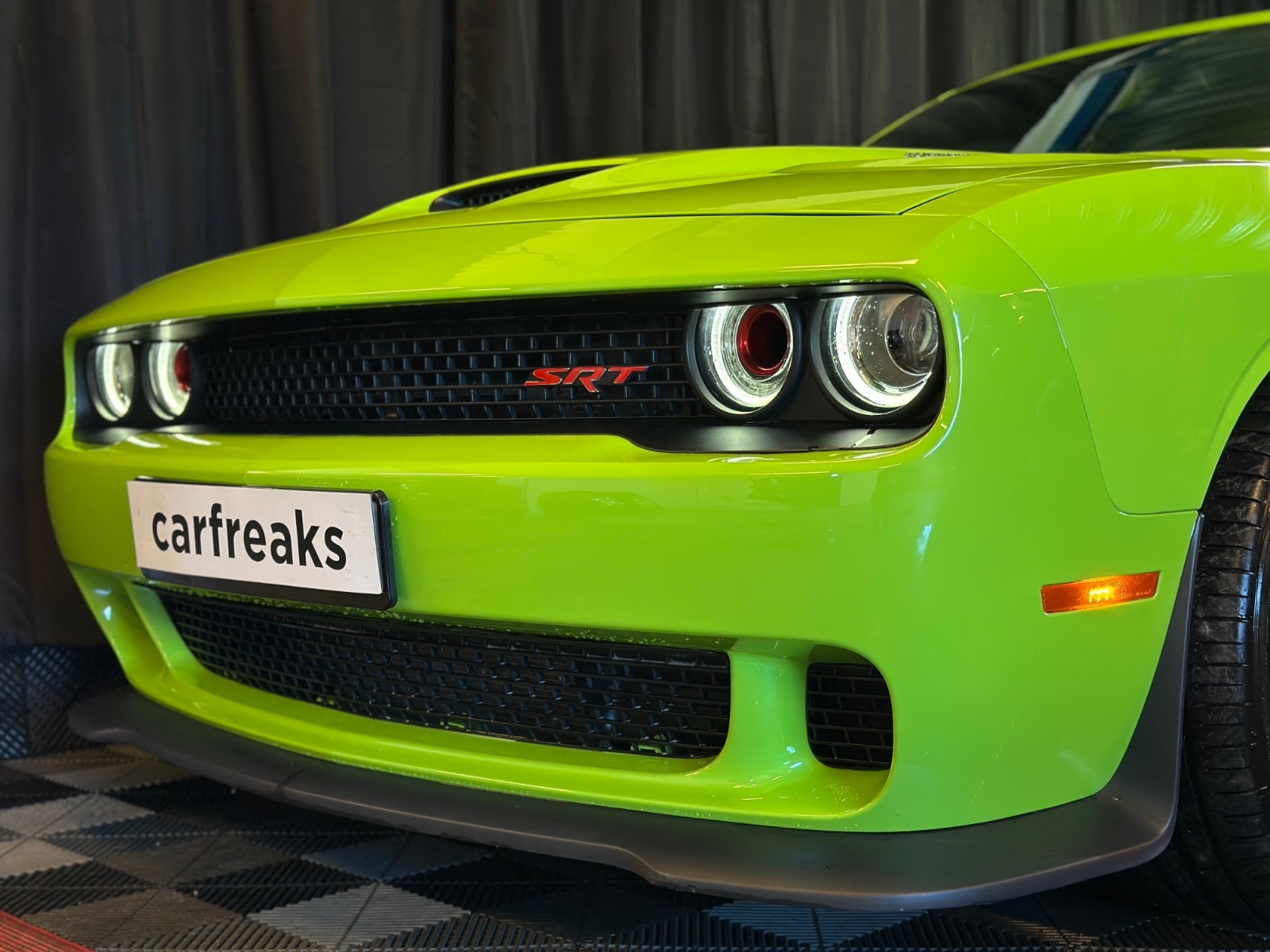 Dodge Challenger SRT Hellcat Manual, 717hp, 2015