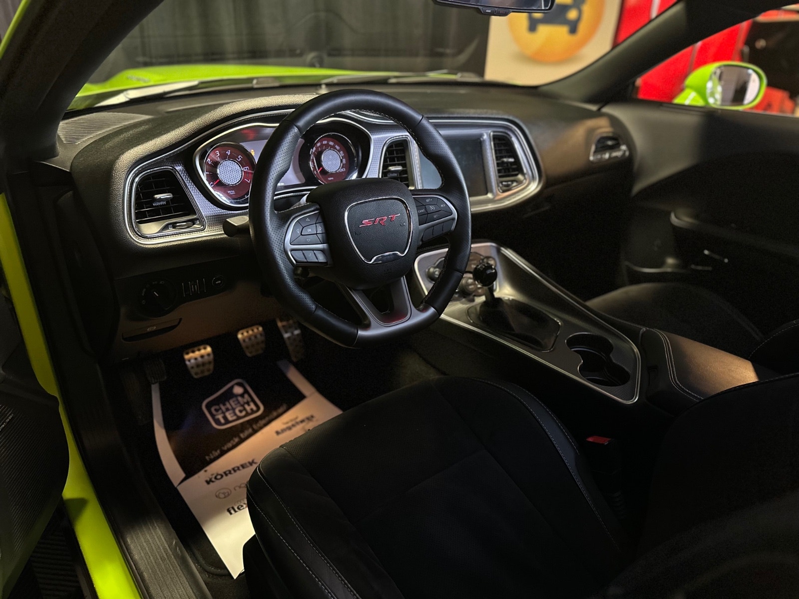 Dodge Challenger SRT Hellcat Manual, 717hp, 2015