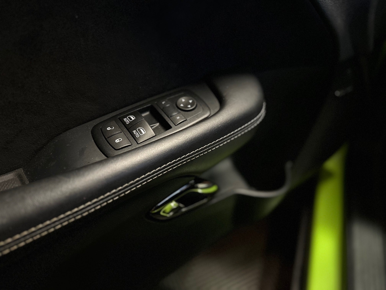 Dodge Challenger SRT Hellcat Manual, 717hp, 2015