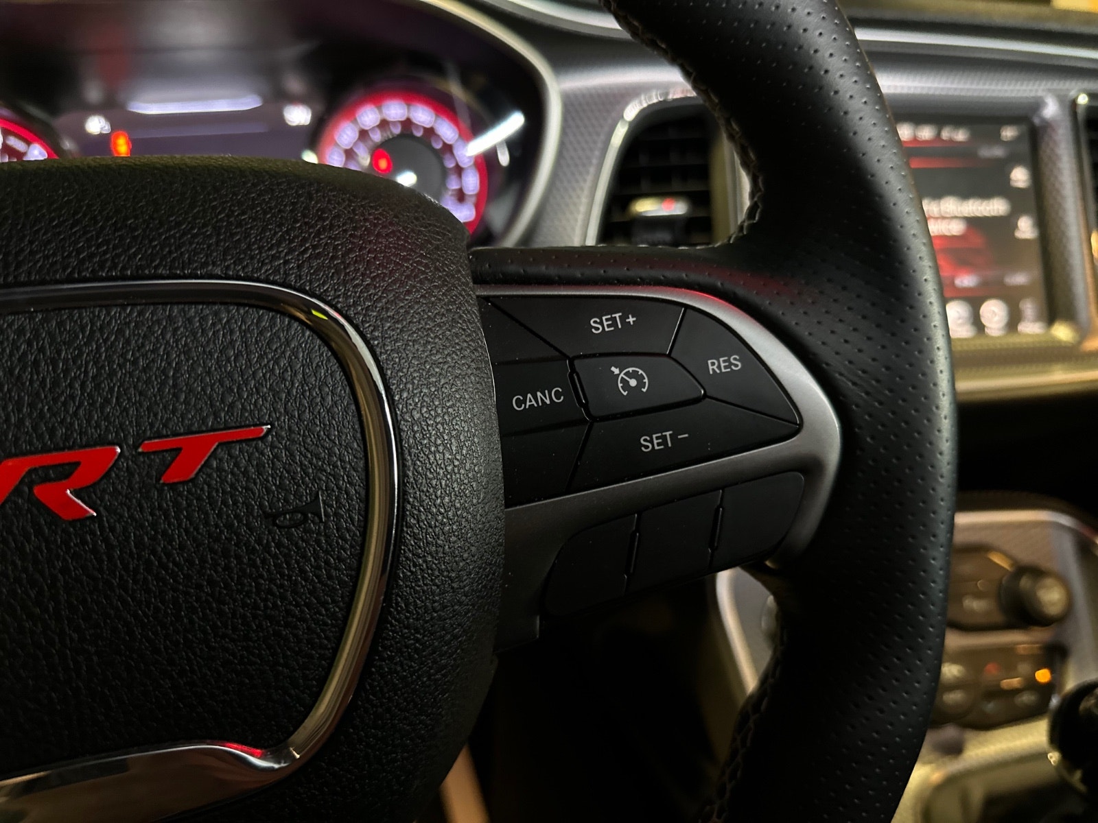 Dodge Challenger SRT Hellcat Manual, 717hp, 2015