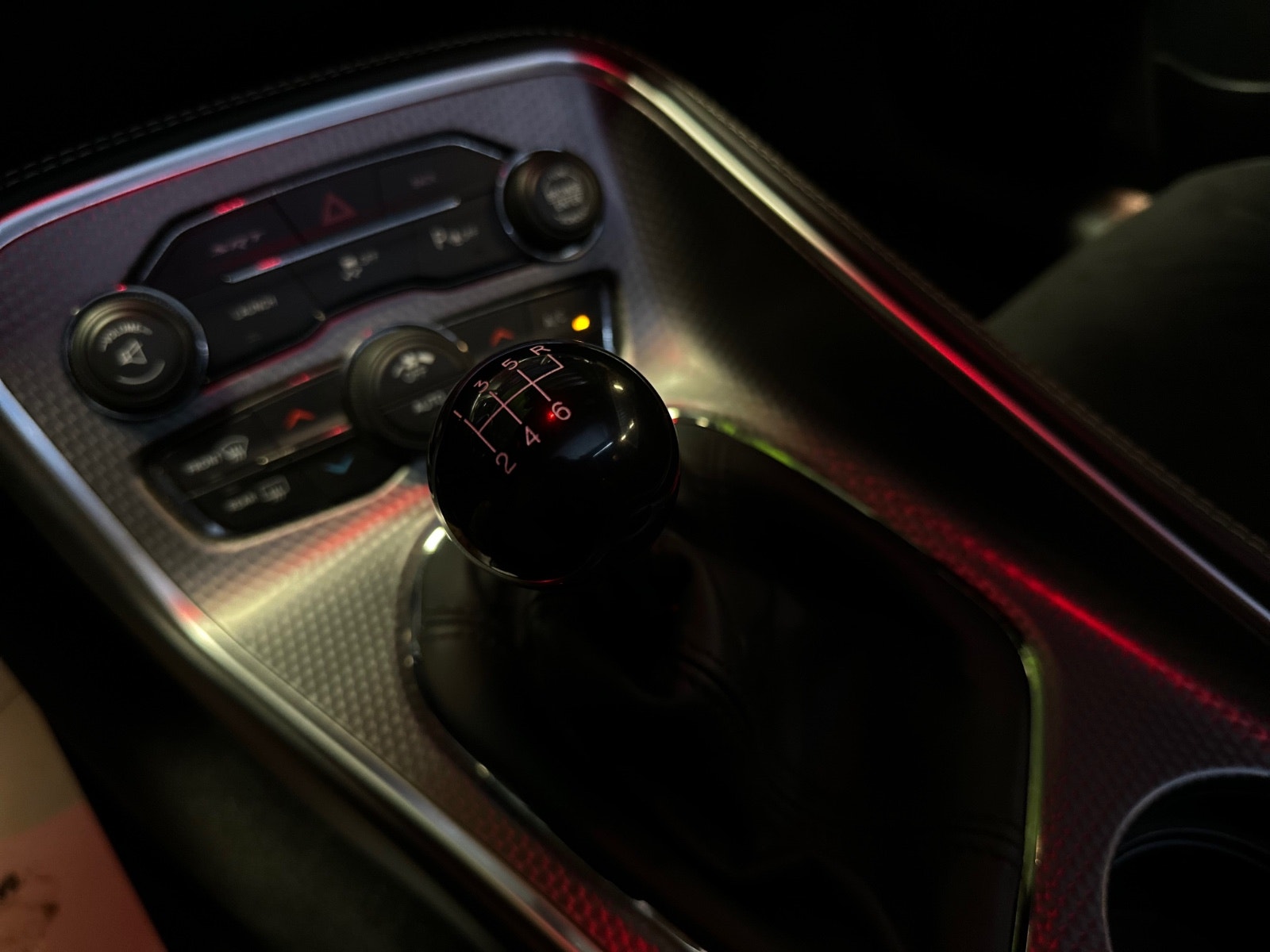 Dodge Challenger SRT Hellcat Manual, 717hp, 2015