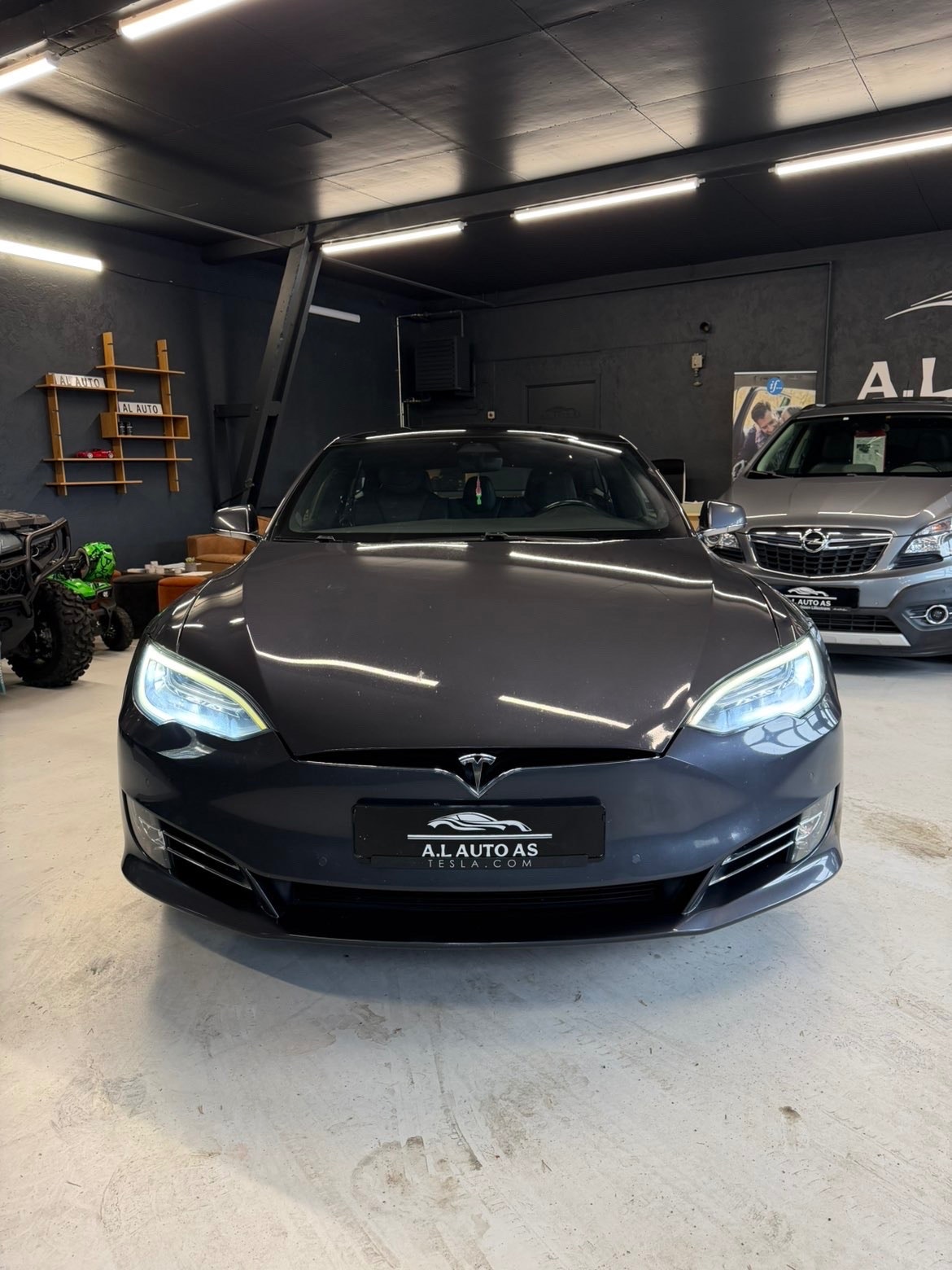 Tesla Model S 75D, 525ps, 2018