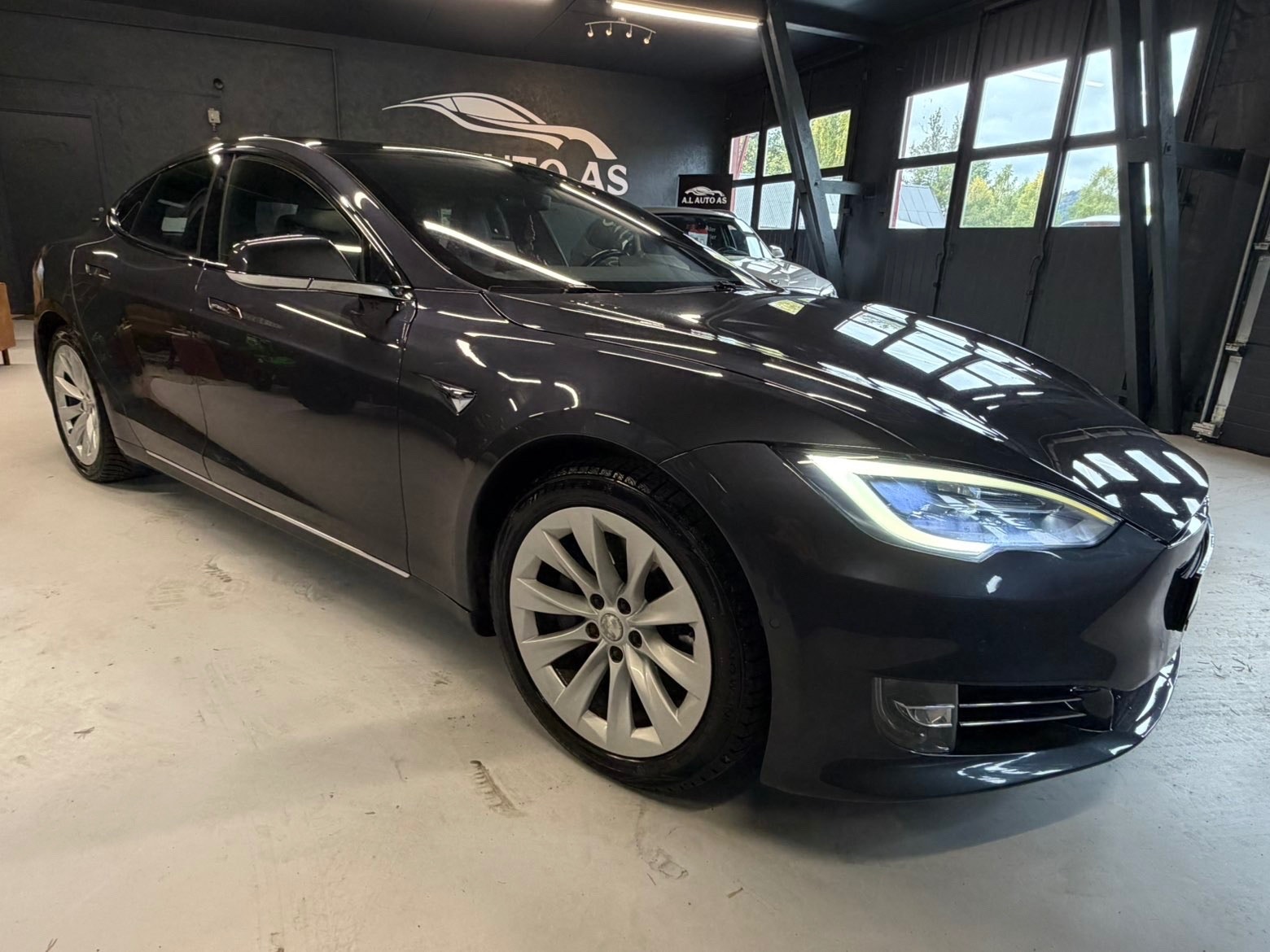 Tesla Model S 75D, 525ps, 2018