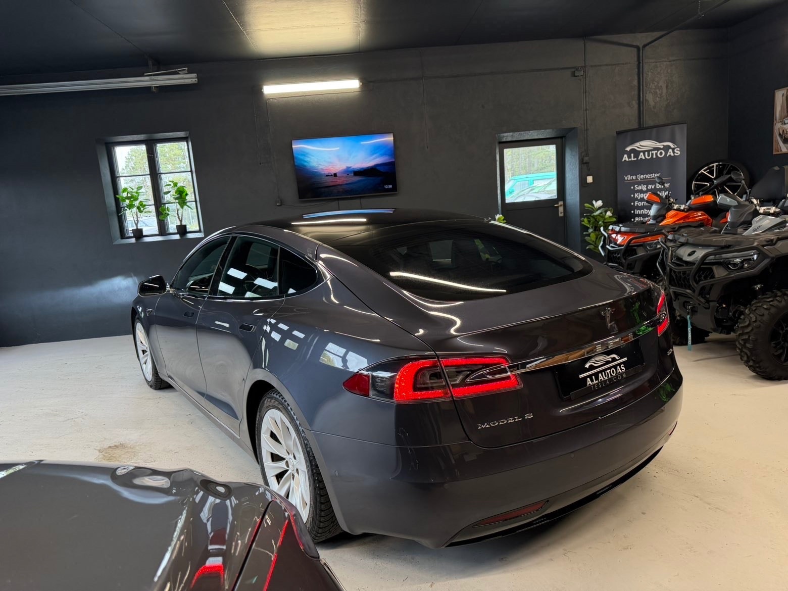 Tesla Model S 75D, 525ps, 2018