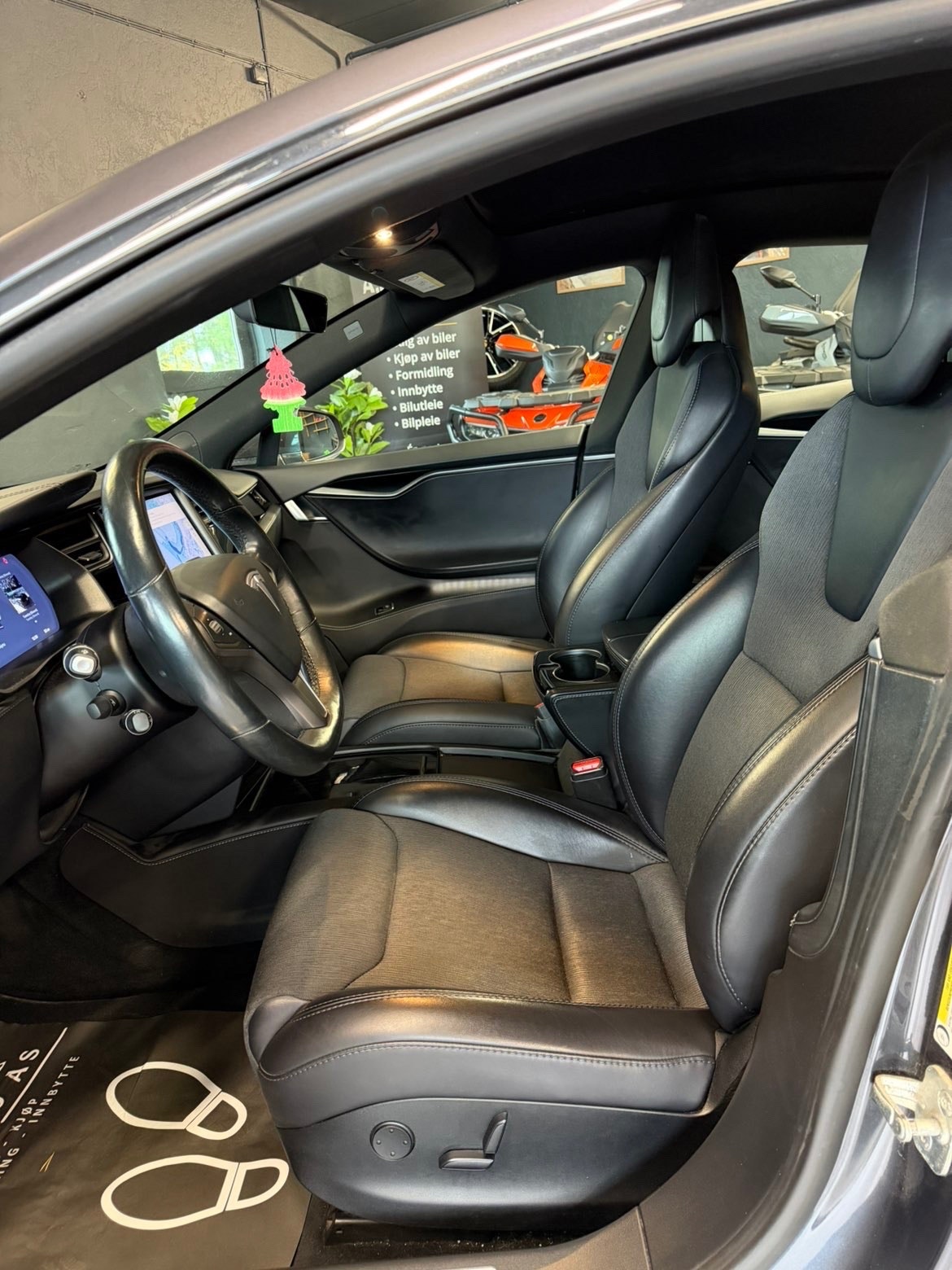 Tesla Model S 75D, 525ps, 2018