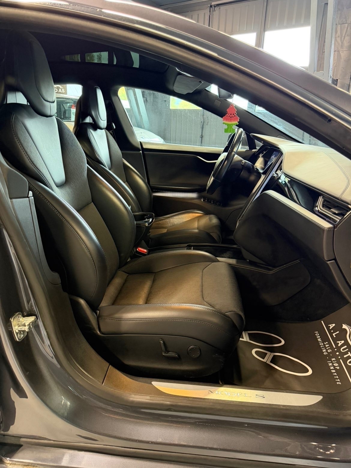 Tesla Model S 75D, 525ps, 2018
