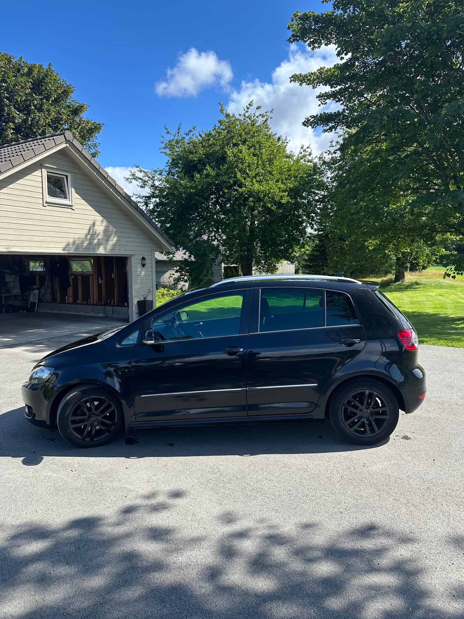 Volkswagen Golf Plus 1.6 TDI DPF DSG Sequential, 105hp, 2011