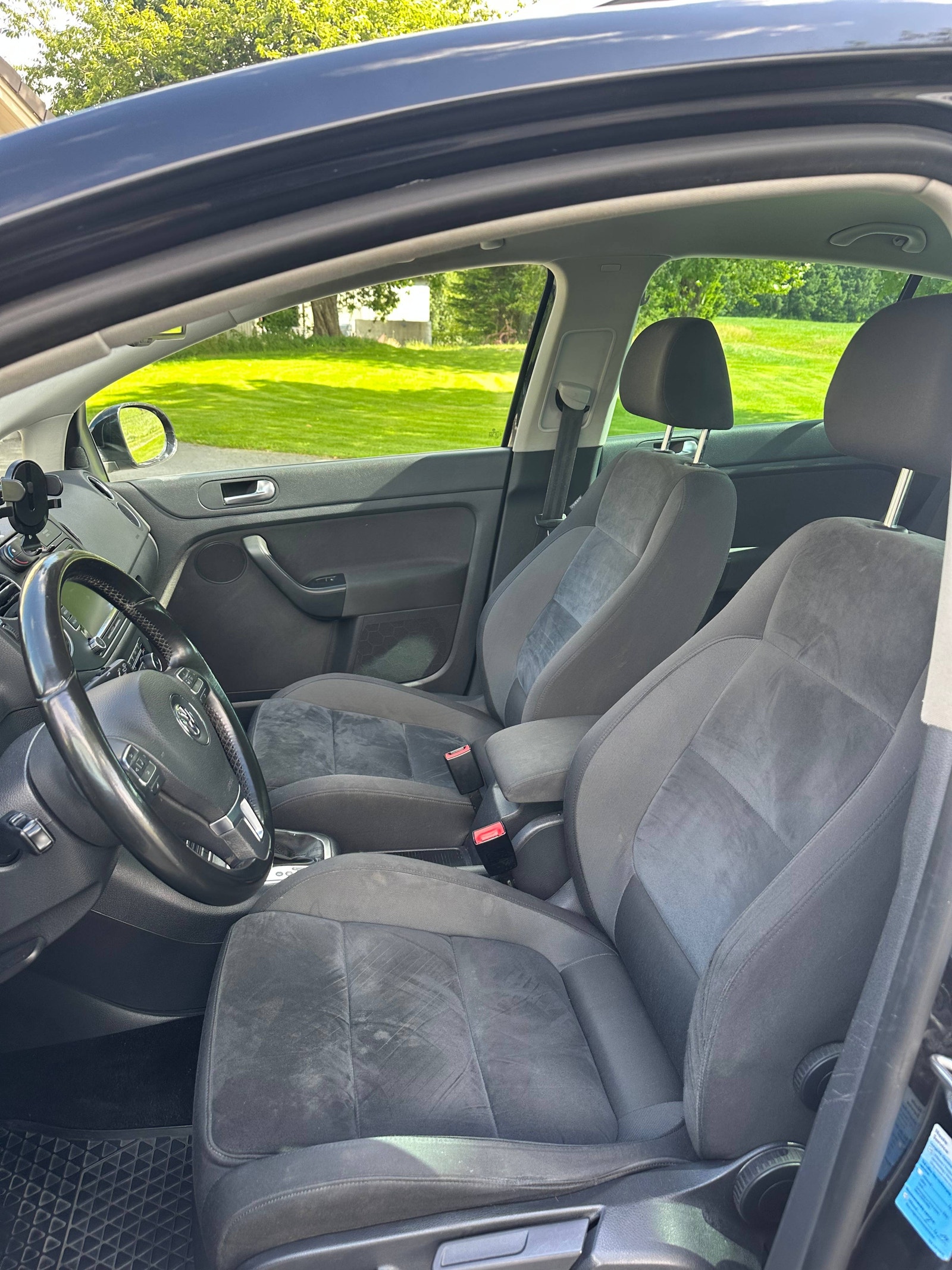 Volkswagen Golf Plus 1.6 TDI DPF DSG Sequential, 105hp, 2011