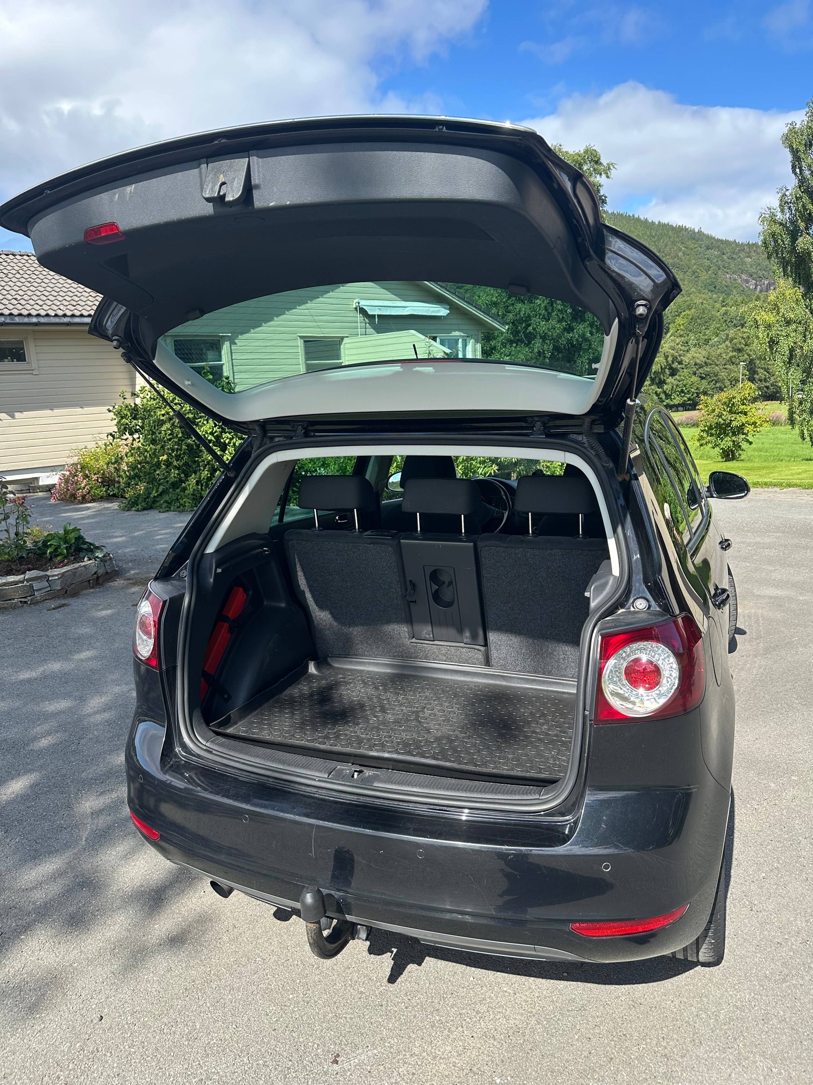 Volkswagen Golf Plus 1.6 TDI DPF DSG Sequential, 105hp, 2011