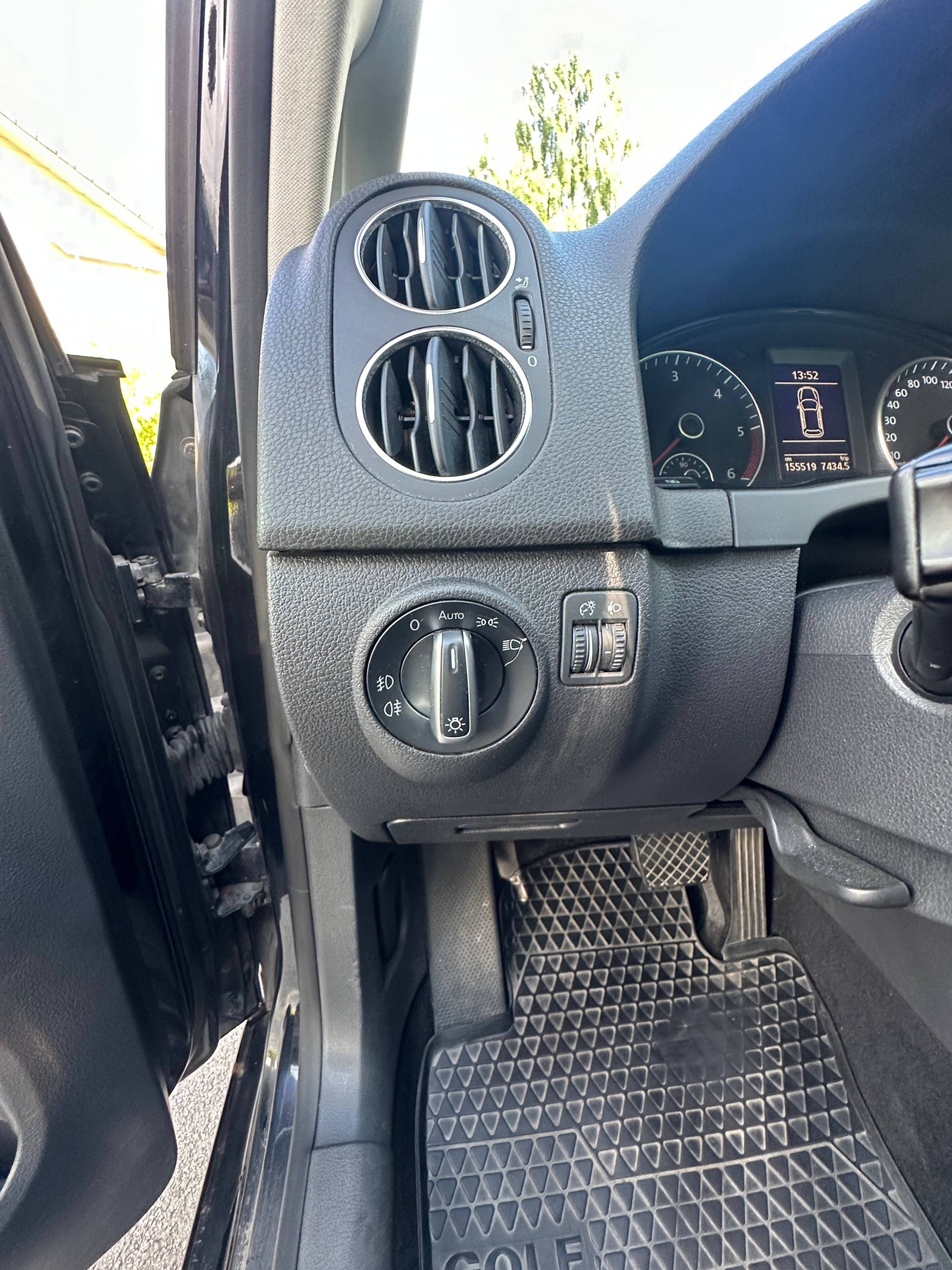 Volkswagen Golf Plus 1.6 TDI DPF DSG Sequential, 105hp, 2011