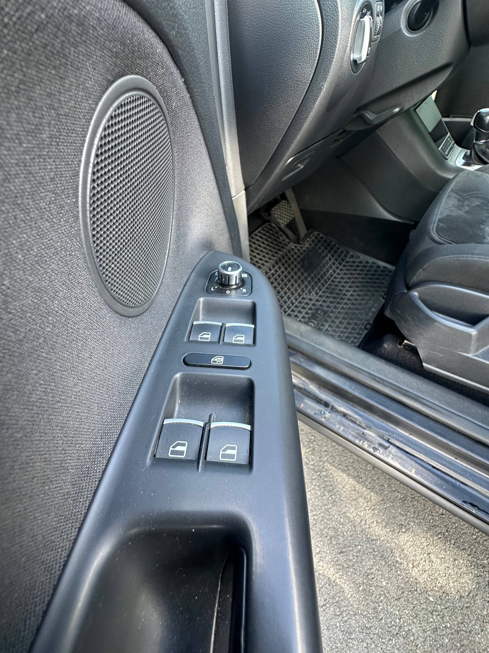 Volkswagen Golf Plus 1.6 TDI DPF DSG Sequential, 105hp, 2011