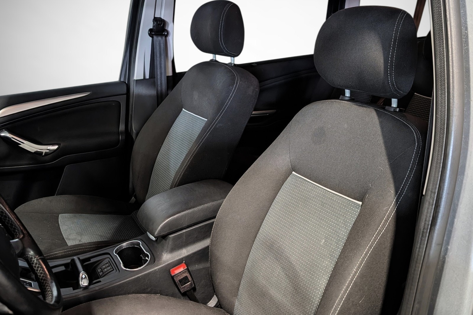 Ford Galaxy 2.0 TDCi Powershift 6, 6-trins, 140ps, 2013