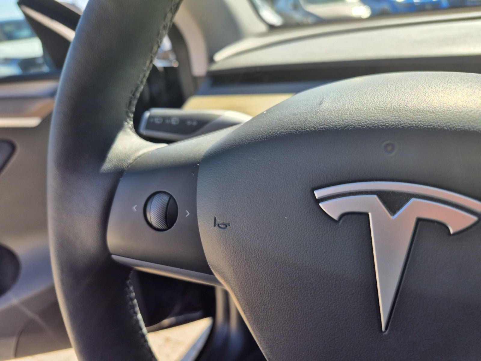 Tesla Model Y Long Range AWD, 514ps, 2022