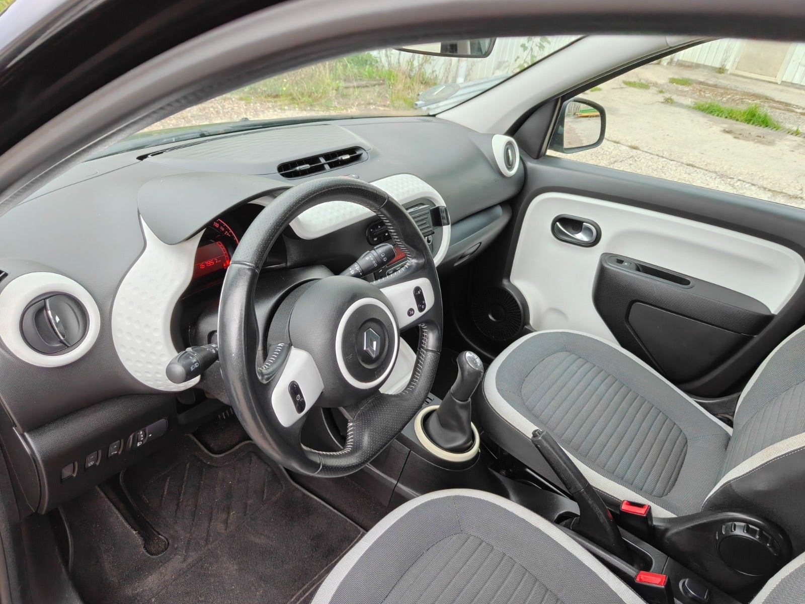 Renault Twingo 1.0 SCe EDC, 71hk, 2014