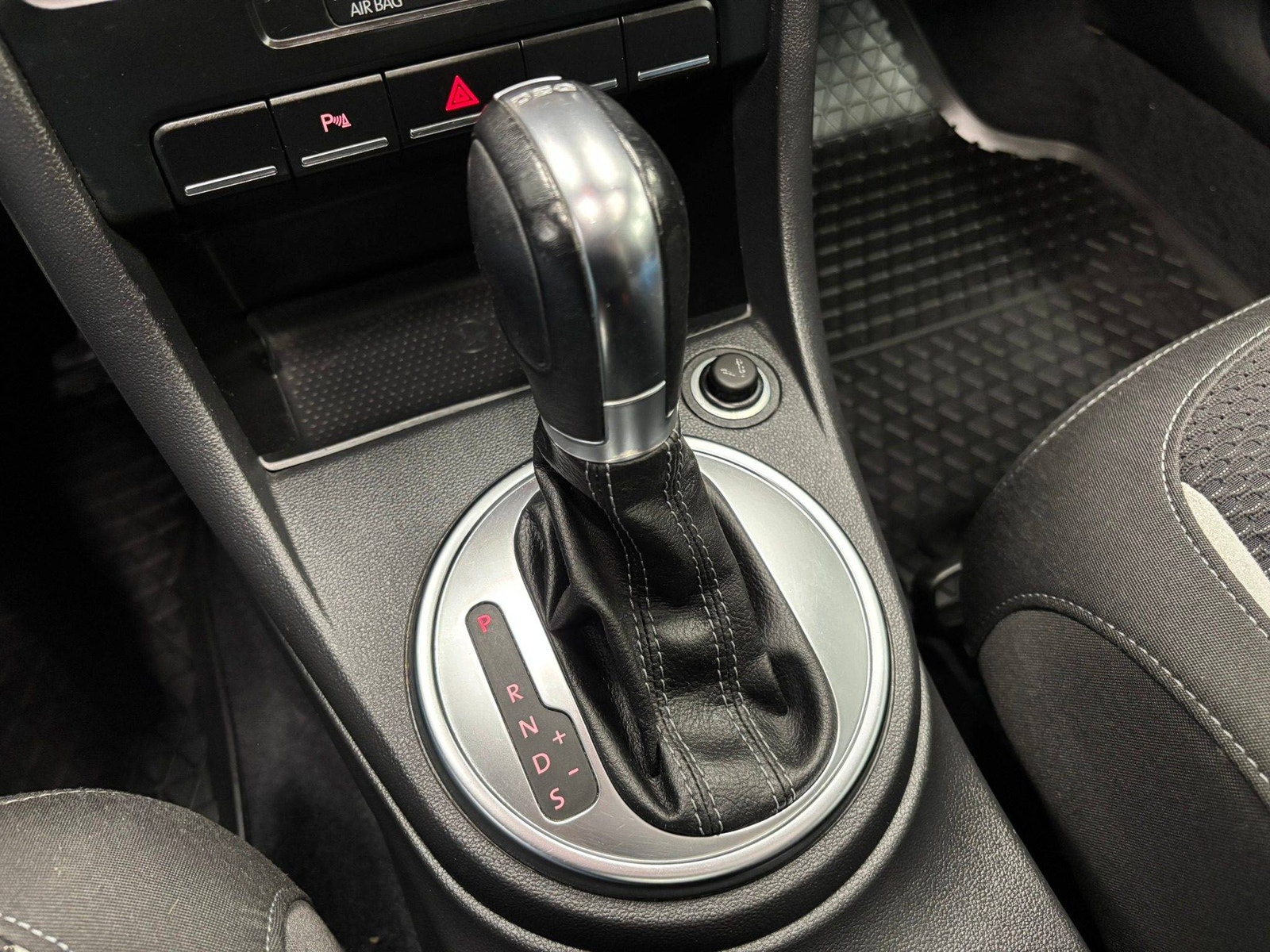 Volkswagen Beetle 1.4 TSI DSG Sequential, 7-trins, 160ps, 2013