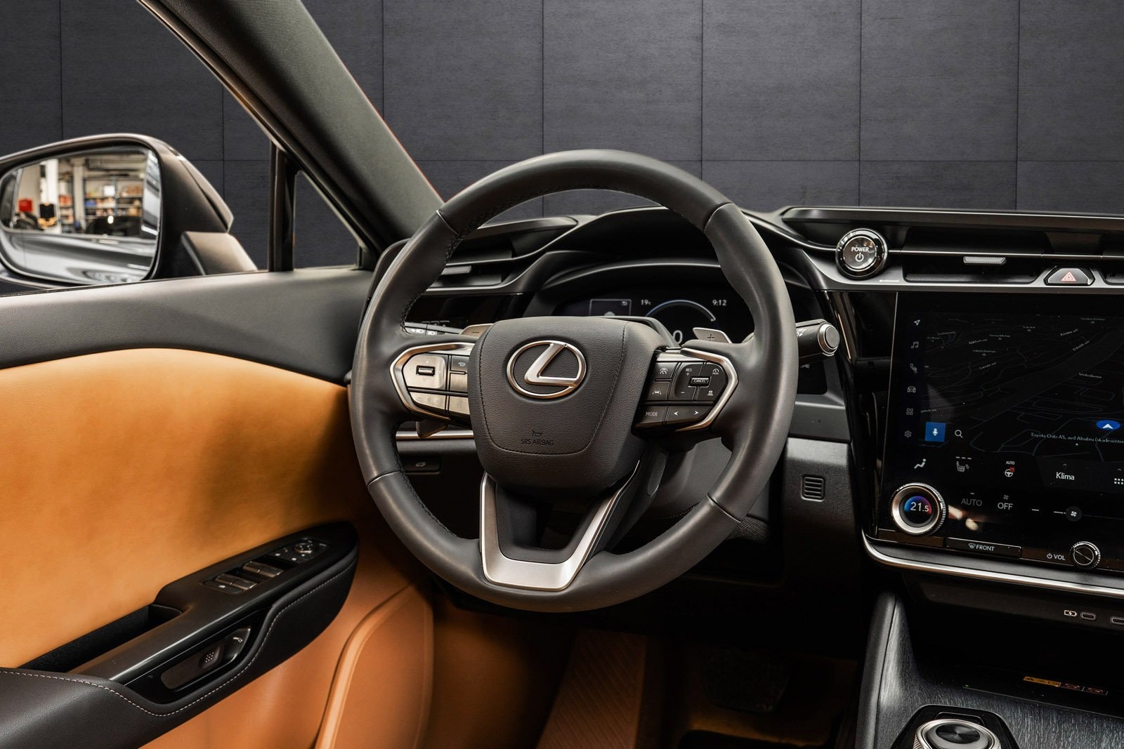 Lexus RZ 300e, 204ps, 2024