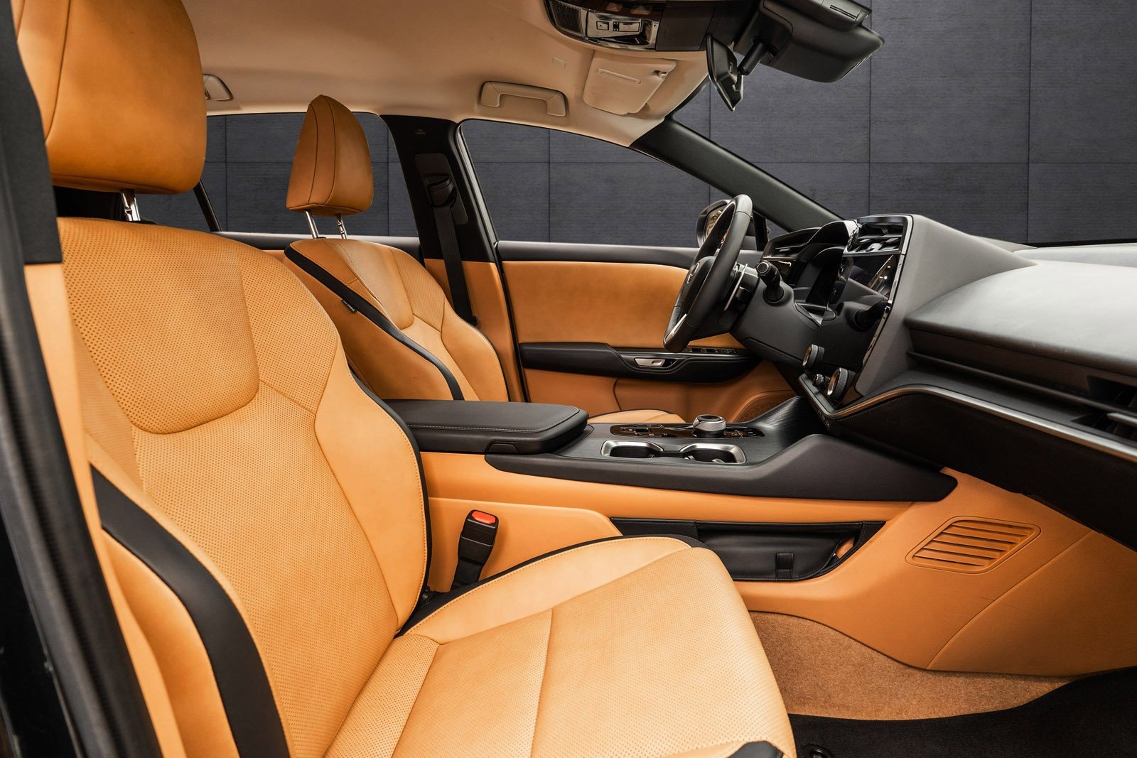 Lexus RZ 300e, 204ps, 2024